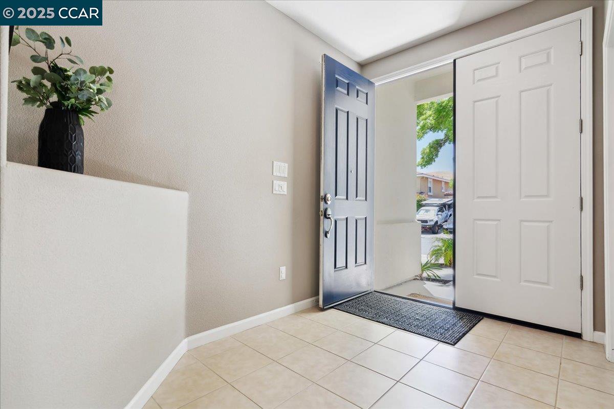 Detail Gallery Image 4 of 47 For 2569 Tampico Dr, Bay Point,  CA 94565 - 4 Beds | 2 Baths