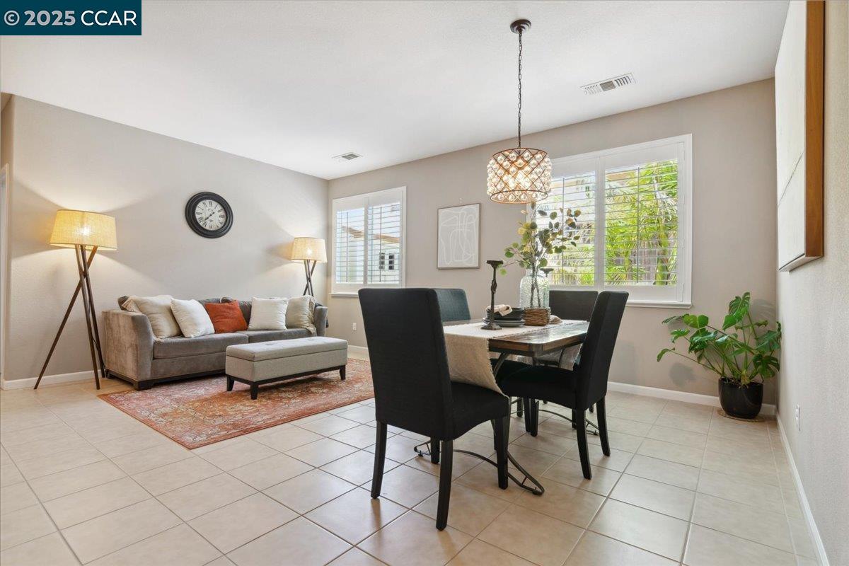 Detail Gallery Image 6 of 47 For 2569 Tampico Dr, Bay Point,  CA 94565 - 4 Beds | 2 Baths