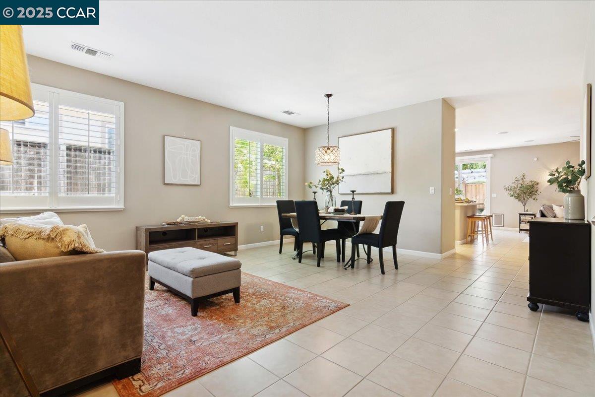 Detail Gallery Image 9 of 47 For 2569 Tampico Dr, Bay Point,  CA 94565 - 4 Beds | 2 Baths