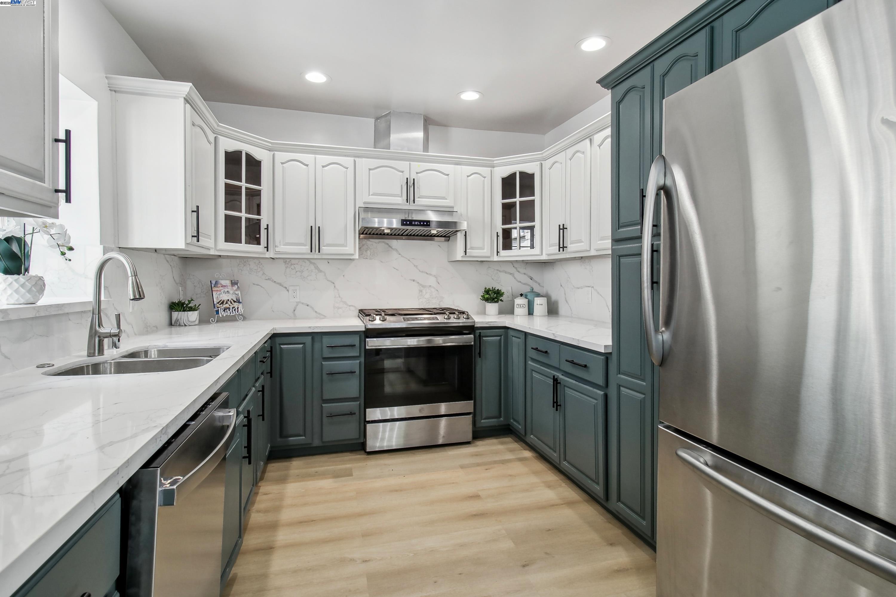 Detail Gallery Image 12 of 38 For 3034 Partridge Ave, Oakland,  CA 94605 - 3 Beds | 2 Baths