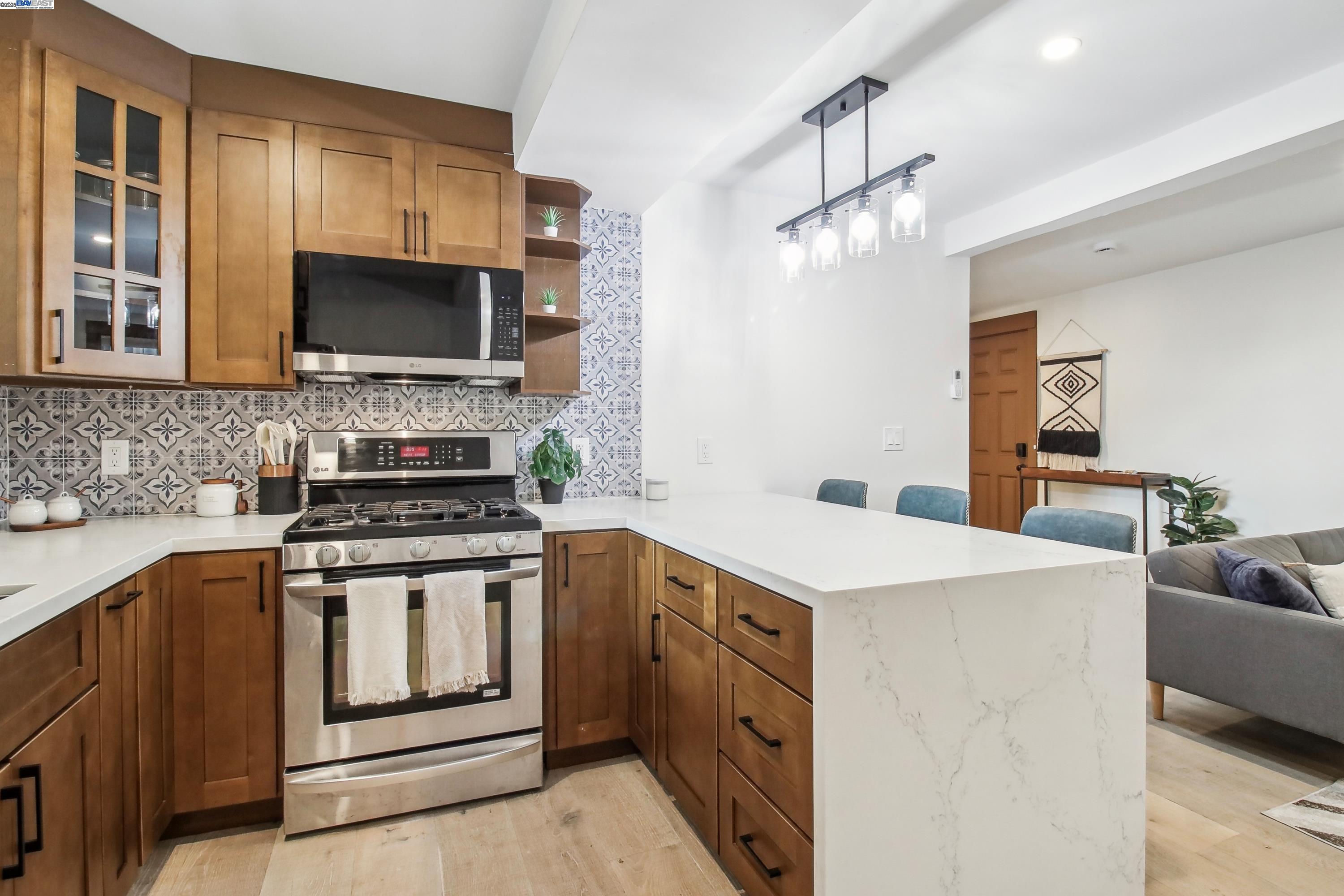 Detail Gallery Image 15 of 38 For 3034 Partridge Ave, Oakland,  CA 94605 - 3 Beds | 2 Baths