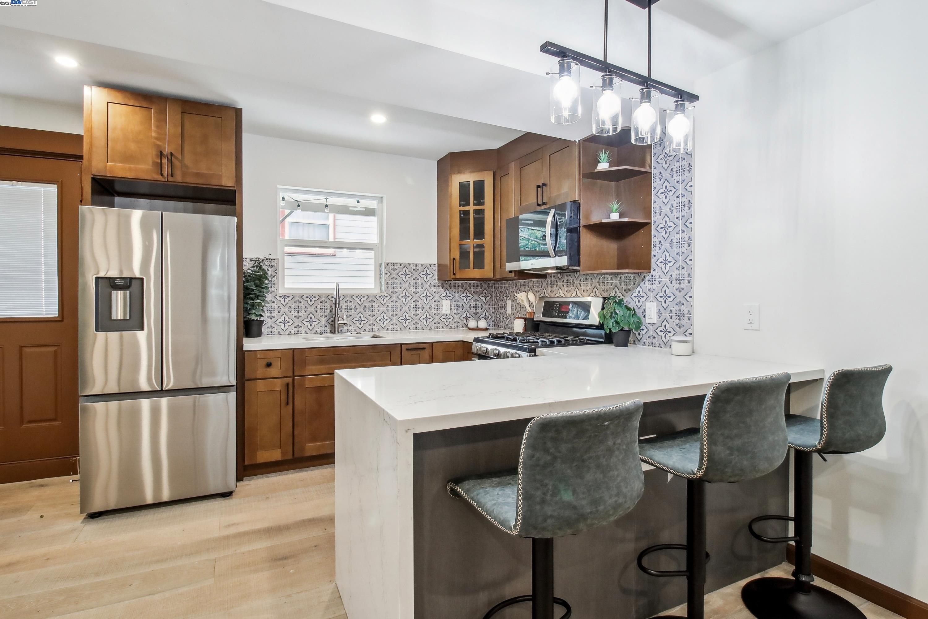 Detail Gallery Image 17 of 38 For 3034 Partridge Ave, Oakland,  CA 94605 - 3 Beds | 2 Baths