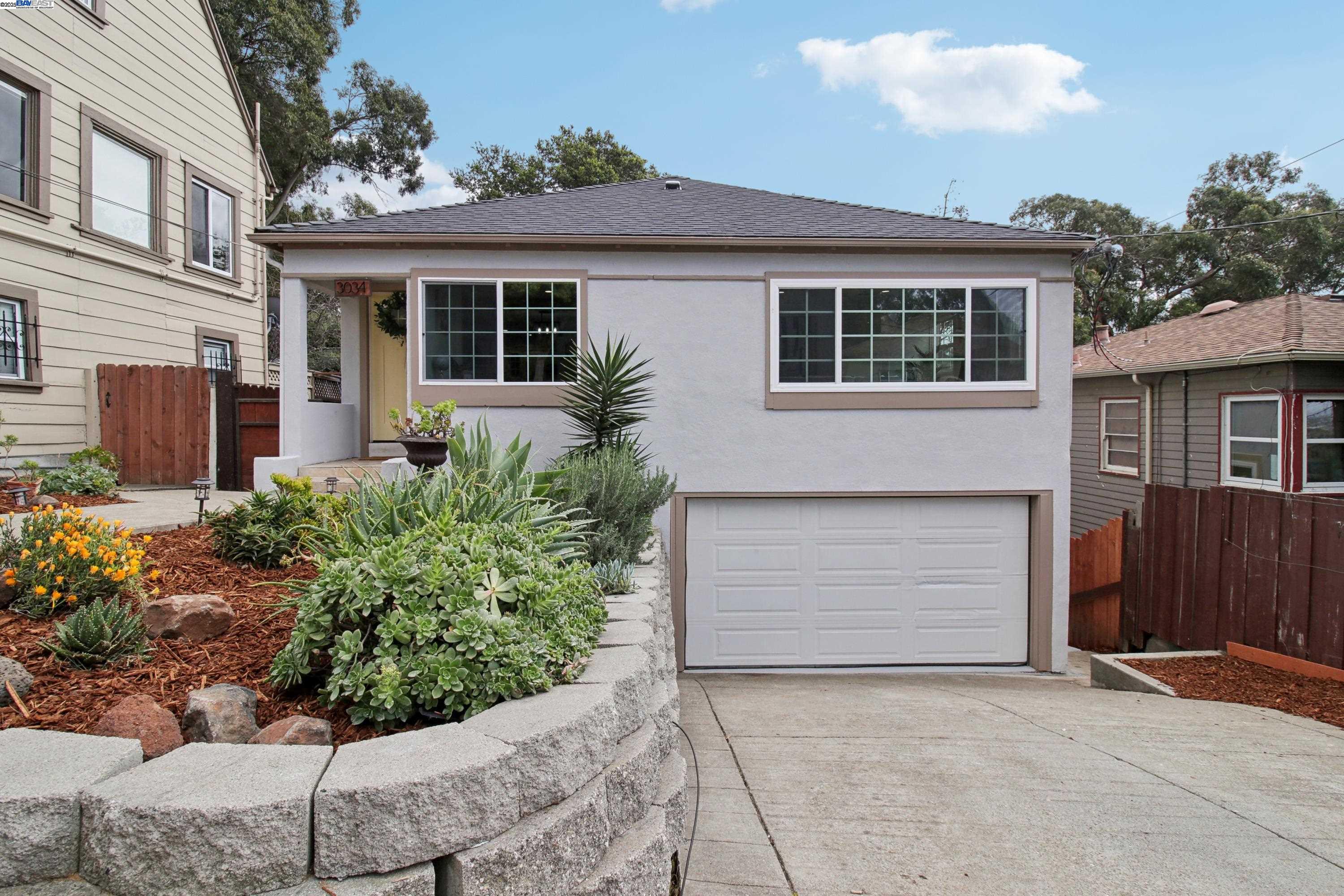Detail Gallery Image 3 of 38 For 3034 Partridge Ave, Oakland,  CA 94605 - 3 Beds | 2 Baths