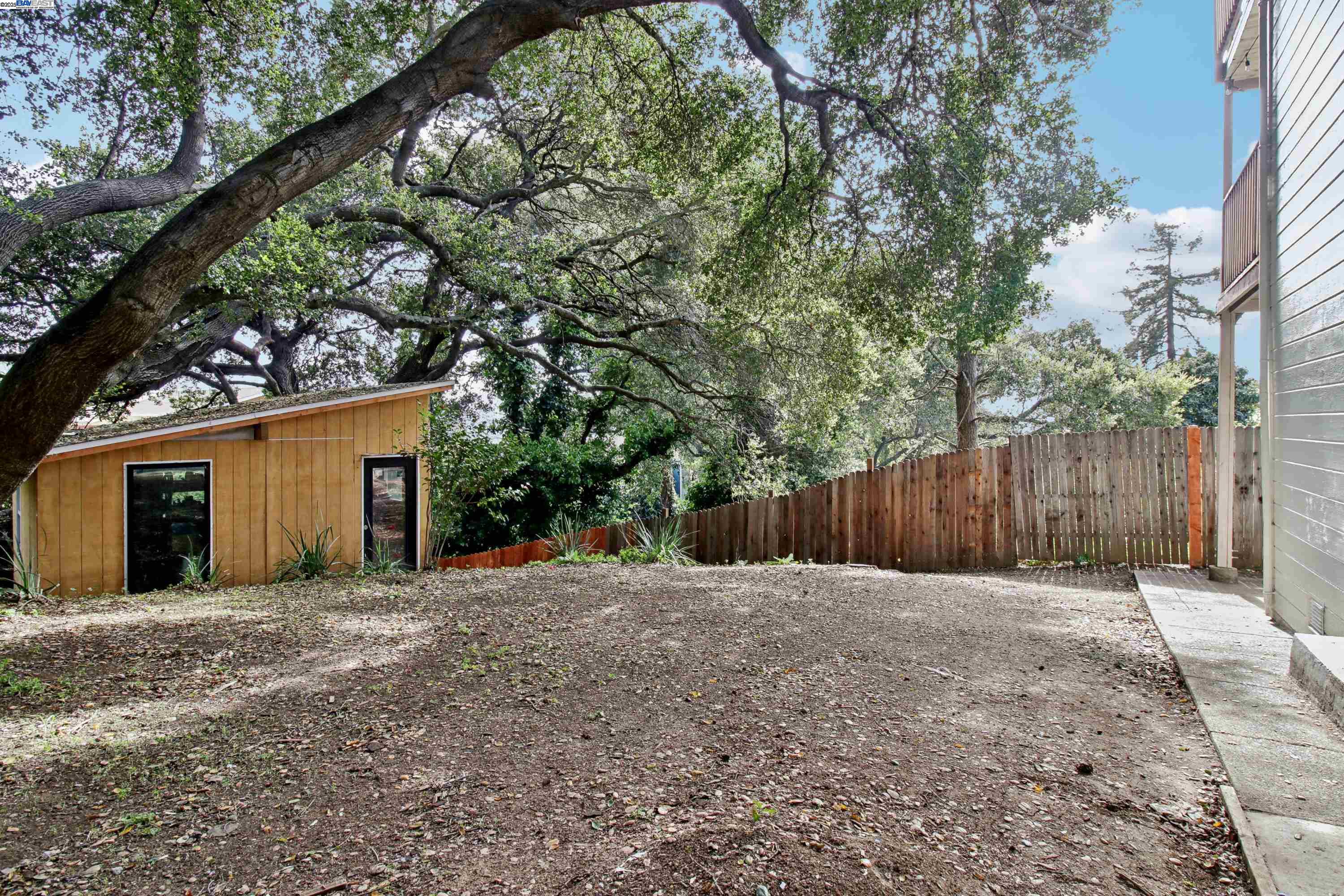 Detail Gallery Image 33 of 38 For 3034 Partridge Ave, Oakland,  CA 94605 - 3 Beds | 2 Baths