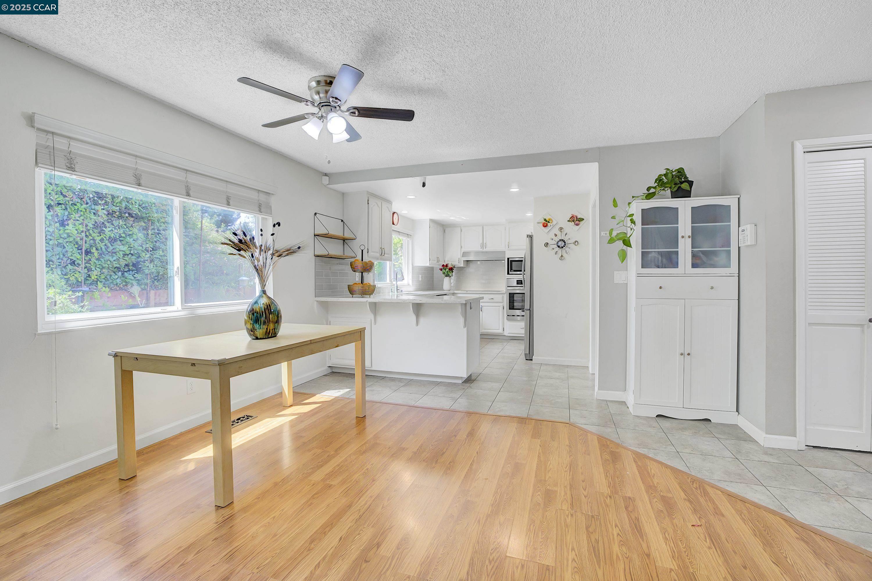 Detail Gallery Image 13 of 44 For 1112 Cardiff Ct, Antioch,  CA 94509 - 4 Beds | 2/1 Baths