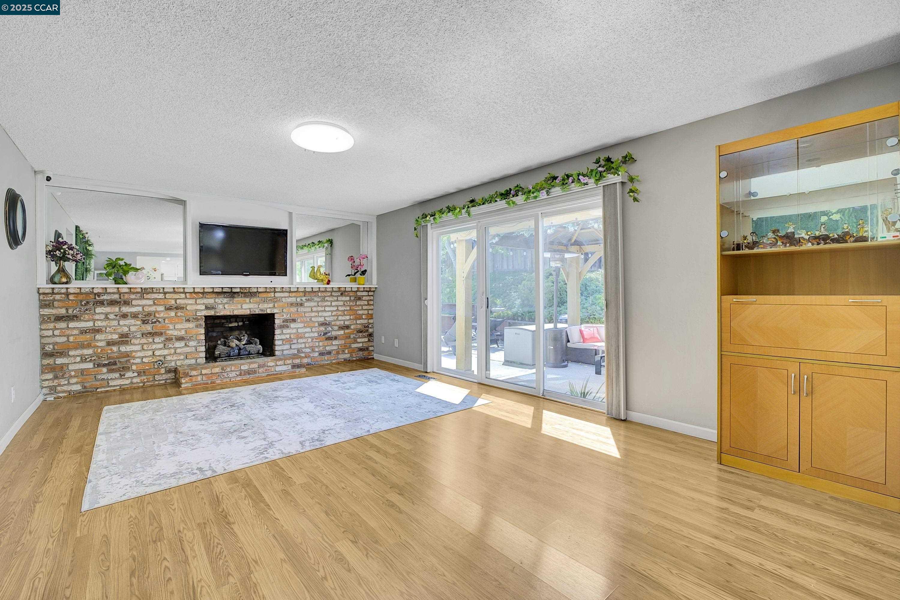 Detail Gallery Image 20 of 44 For 1112 Cardiff Ct, Antioch,  CA 94509 - 4 Beds | 2/1 Baths