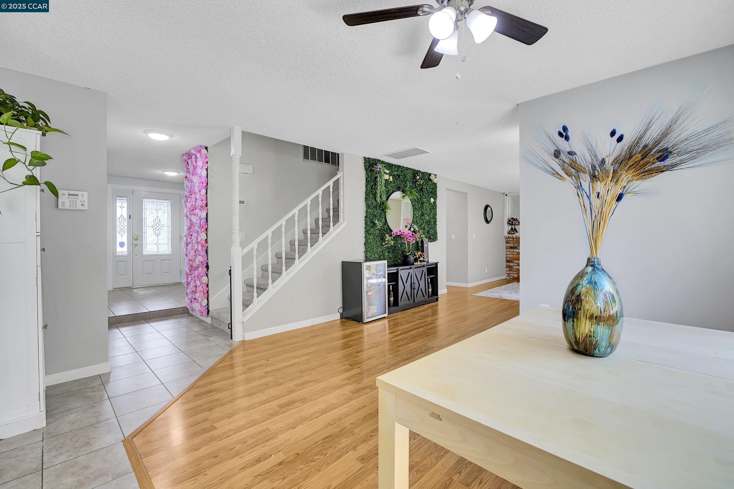 Detail Gallery Image 24 of 44 For 1112 Cardiff Ct, Antioch,  CA 94509 - 4 Beds | 2/1 Baths