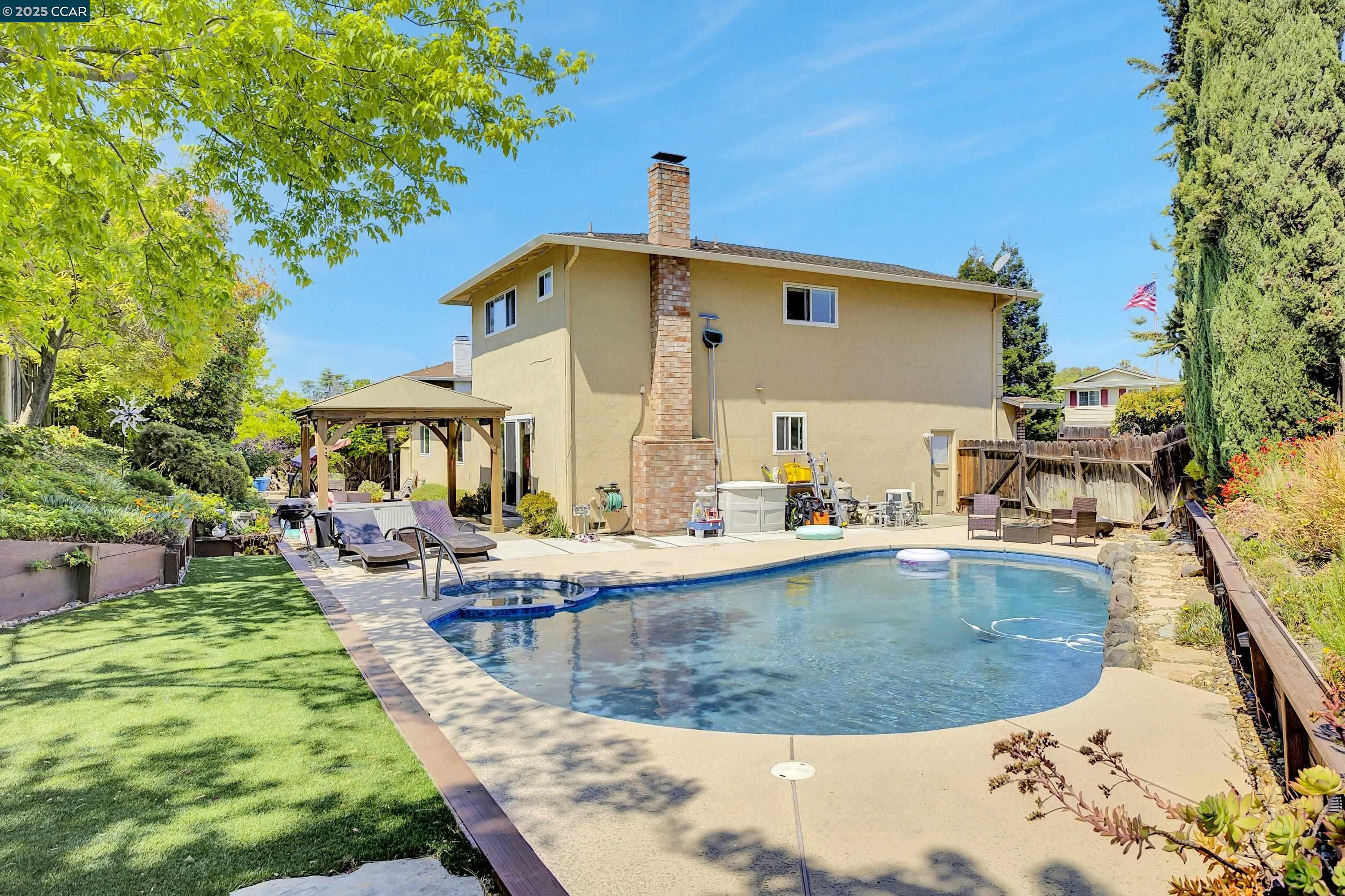 Detail Gallery Image 35 of 44 For 1112 Cardiff Ct, Antioch,  CA 94509 - 4 Beds | 2/1 Baths