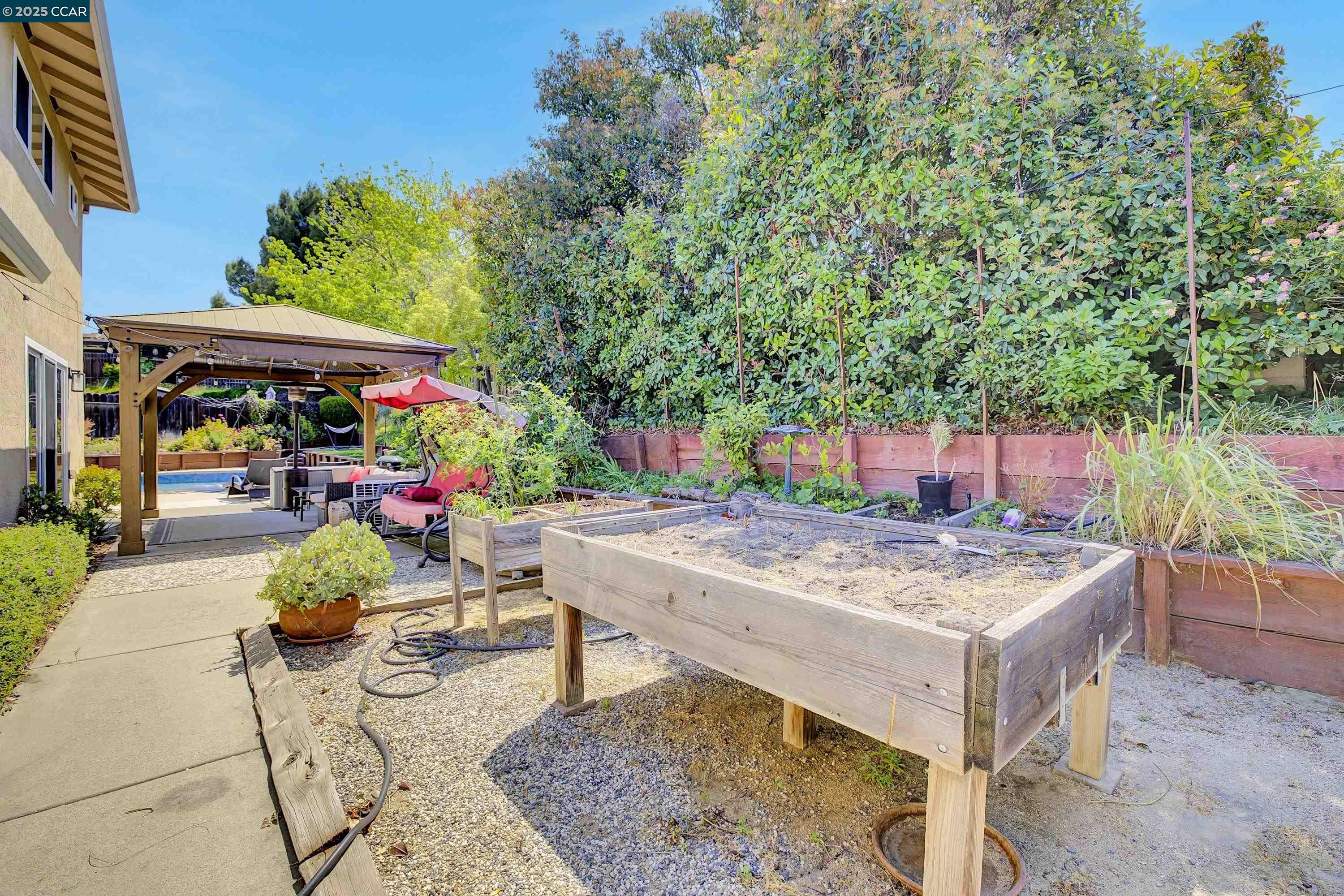 Detail Gallery Image 37 of 44 For 1112 Cardiff Ct, Antioch,  CA 94509 - 4 Beds | 2/1 Baths