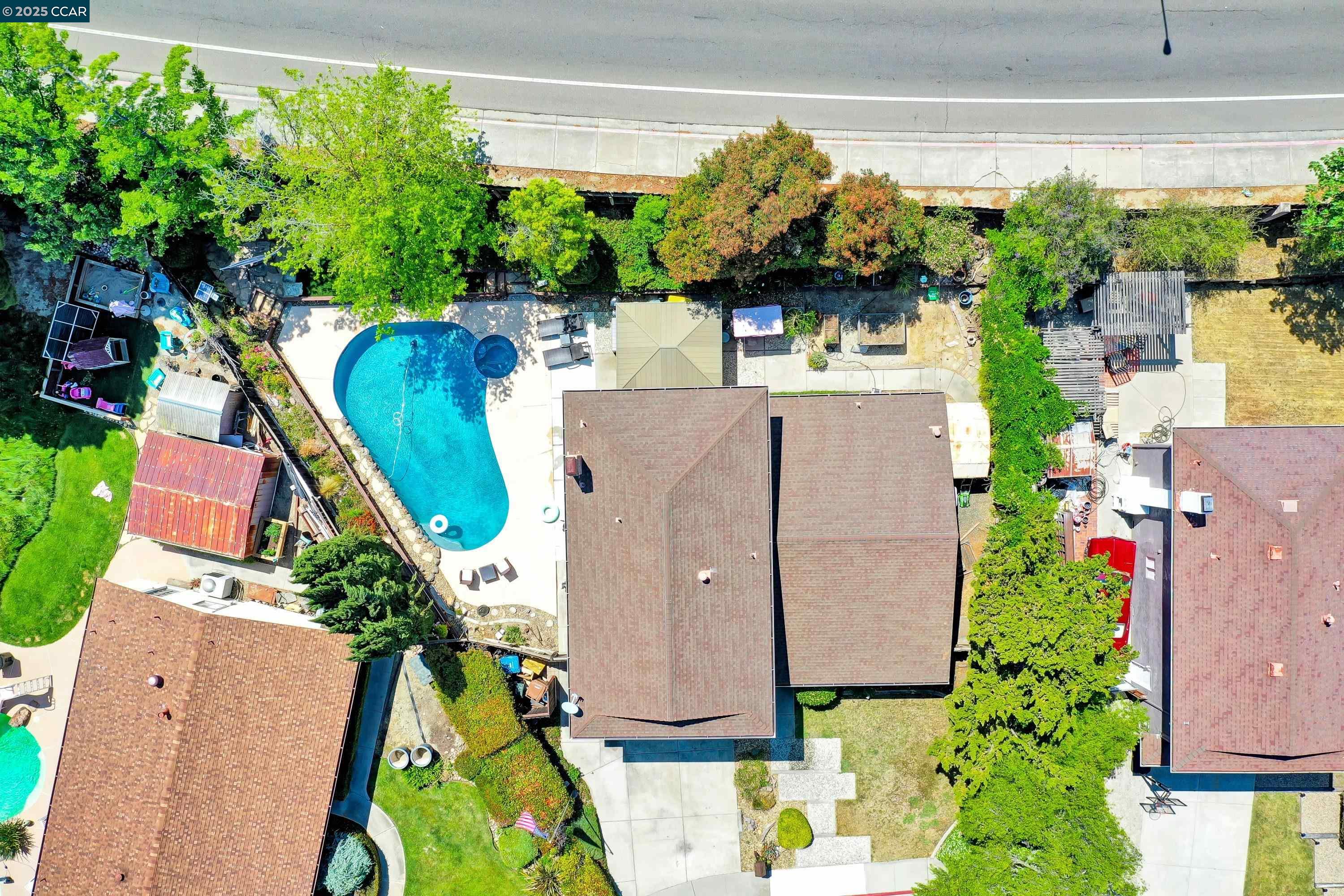 Detail Gallery Image 42 of 44 For 1112 Cardiff Ct, Antioch,  CA 94509 - 4 Beds | 2/1 Baths