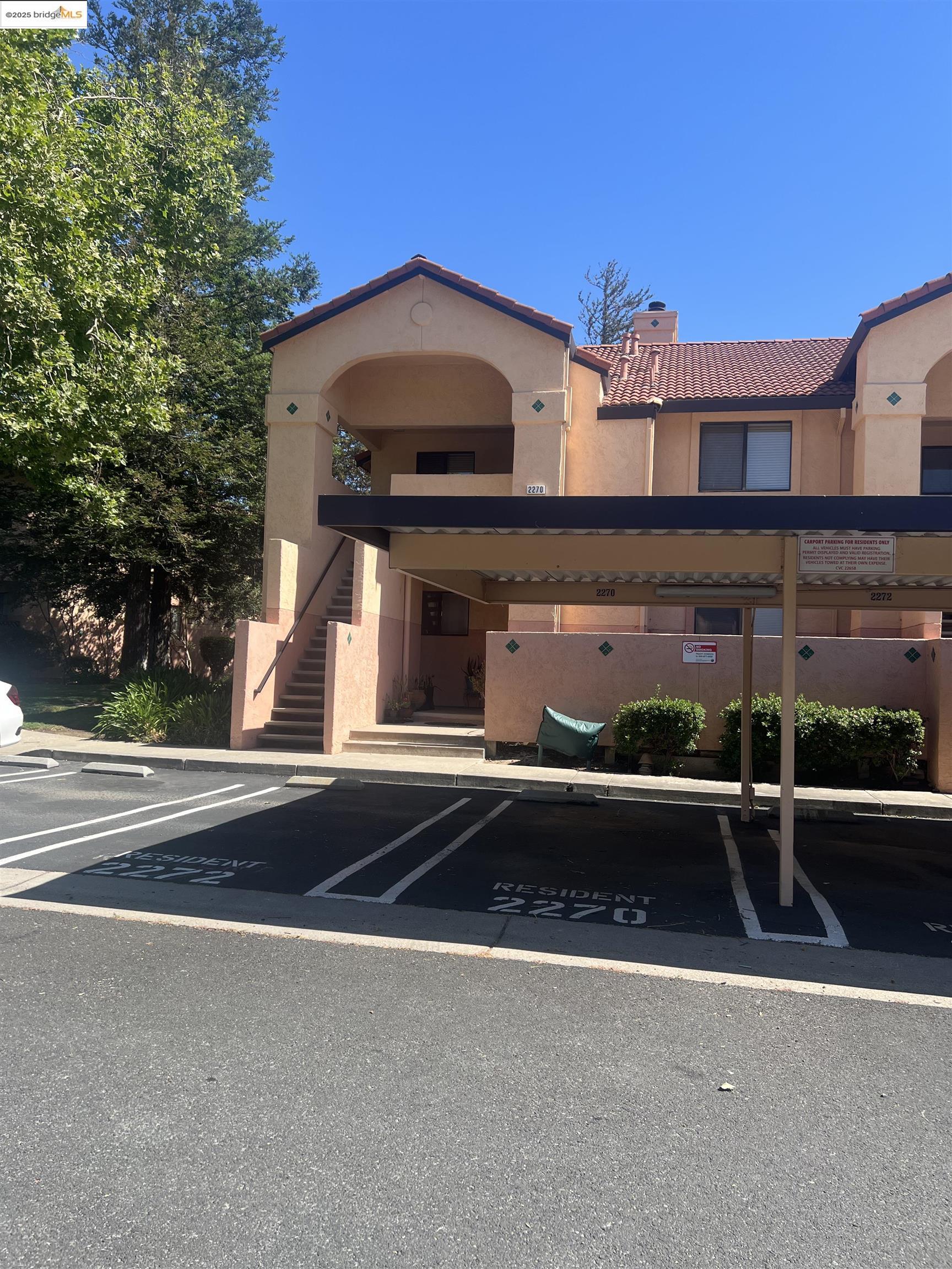 Detail Gallery Image 1 of 14 For 2270 Renwick Ln, Antioch,  CA 94509 - 2 Beds | 1 Baths