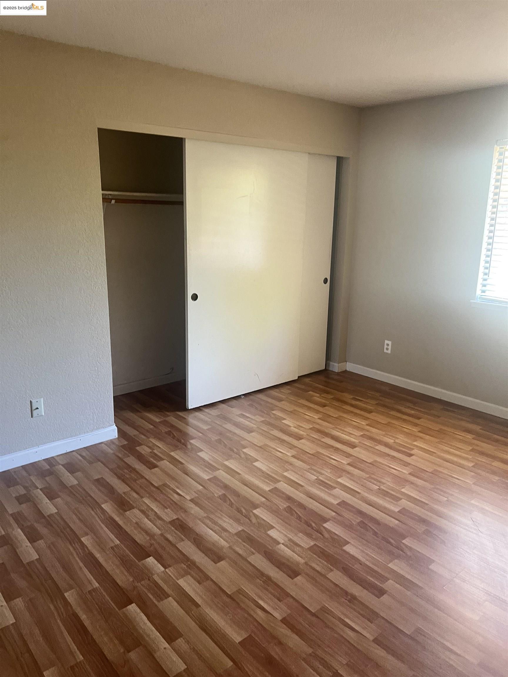 Detail Gallery Image 9 of 14 For 2270 Renwick Ln, Antioch,  CA 94509 - 2 Beds | 1 Baths
