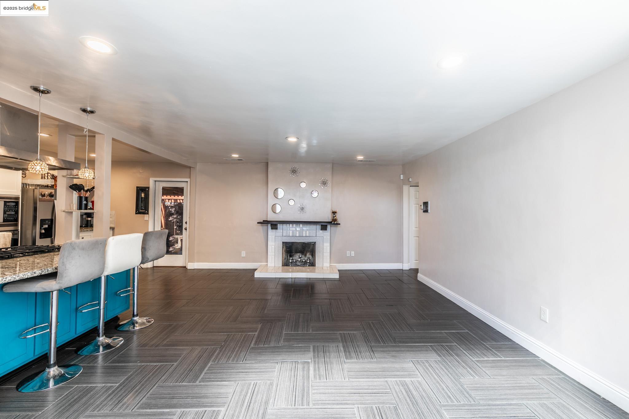 Detail Gallery Image 12 of 36 For 409 Johnson St, Modesto,  CA 95354 - 3 Beds | 2 Baths