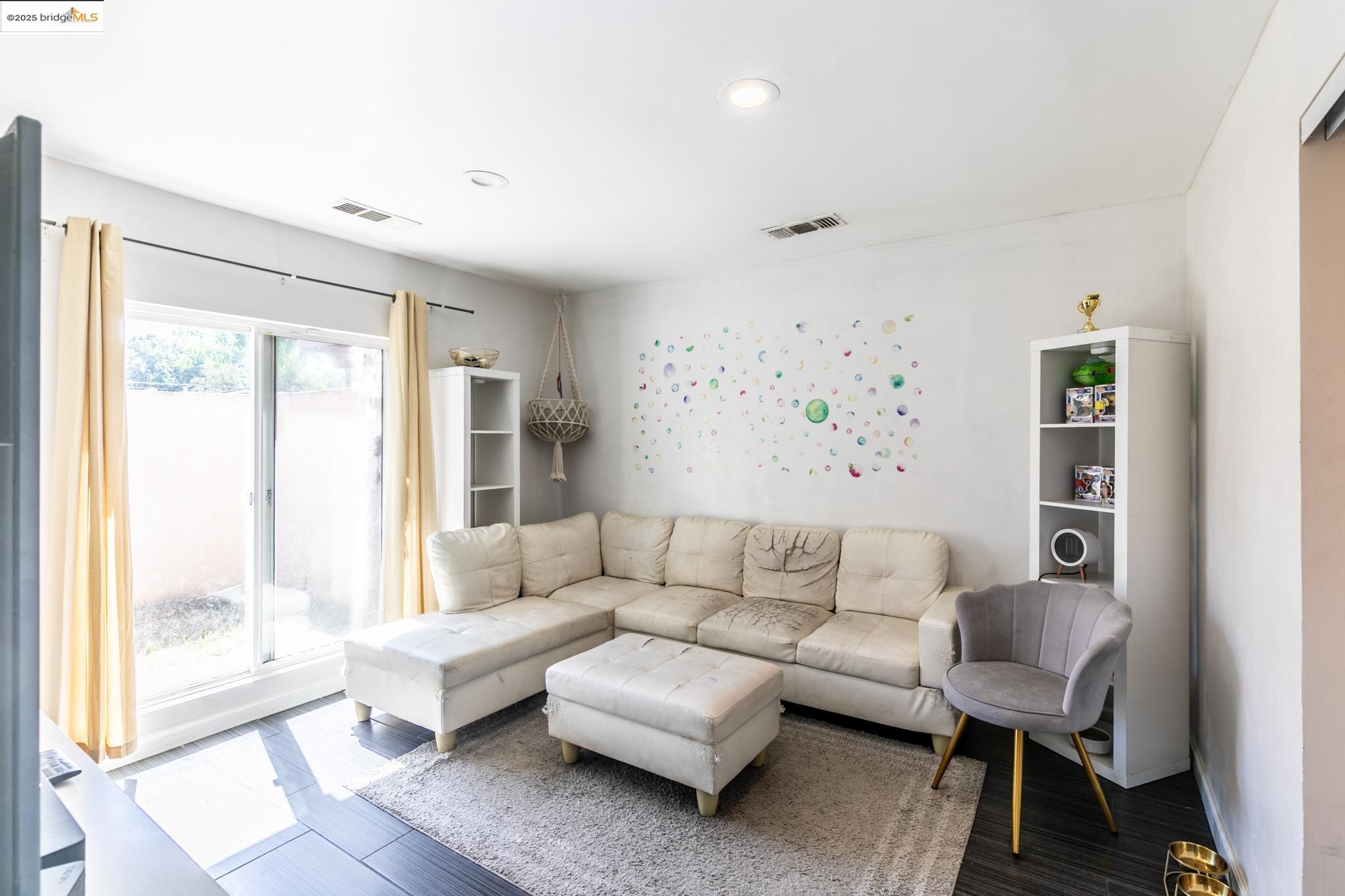 Detail Gallery Image 18 of 36 For 409 Johnson St, Modesto,  CA 95354 - 3 Beds | 2 Baths