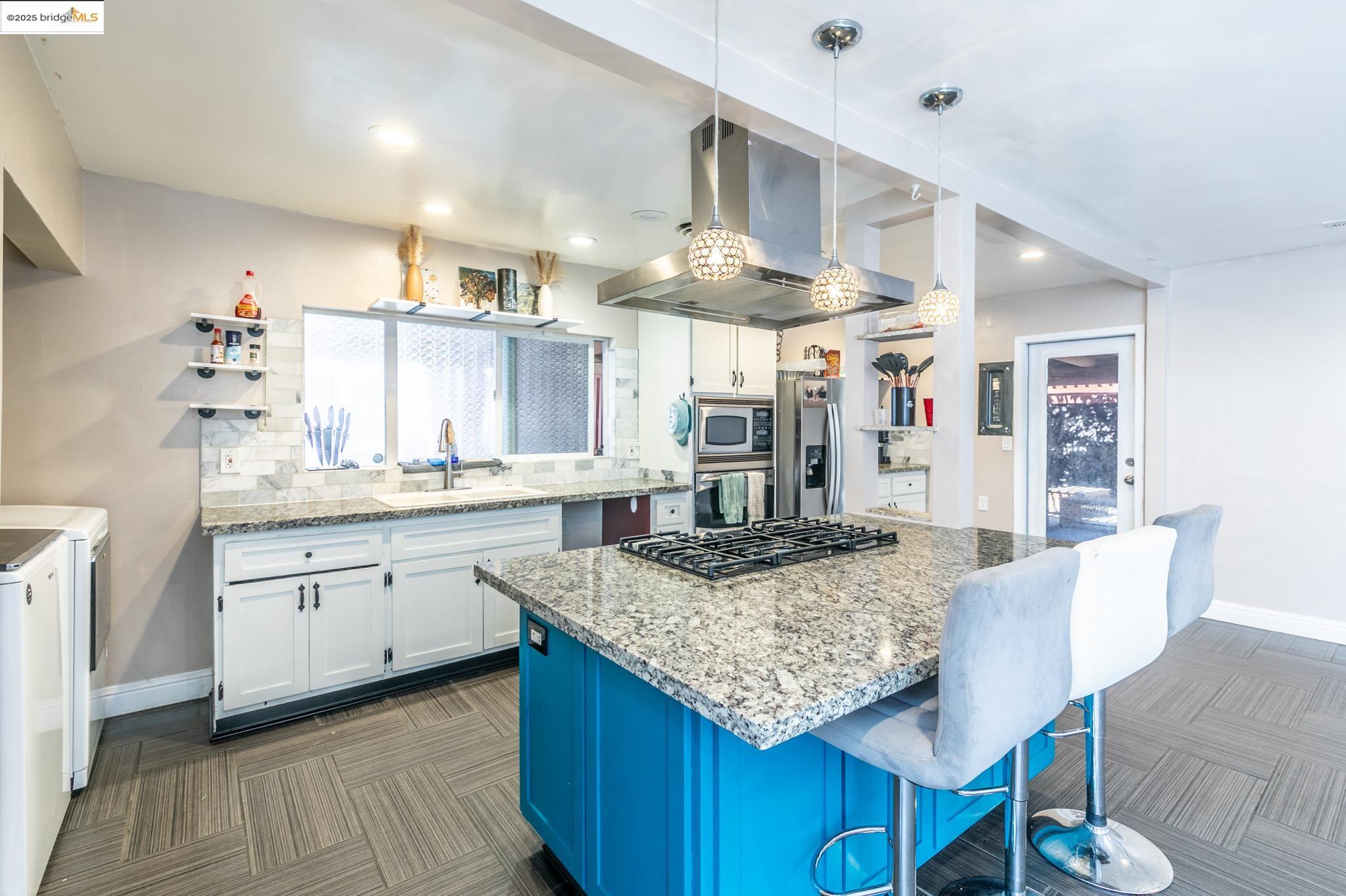 Detail Gallery Image 6 of 36 For 409 Johnson St, Modesto,  CA 95354 - 3 Beds | 2 Baths