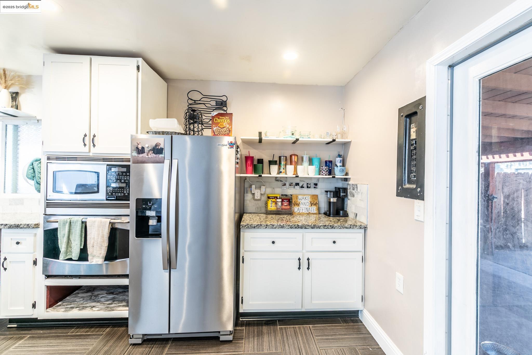 Detail Gallery Image 10 of 36 For 409 Johnson St, Modesto,  CA 95354 - 3 Beds | 2 Baths