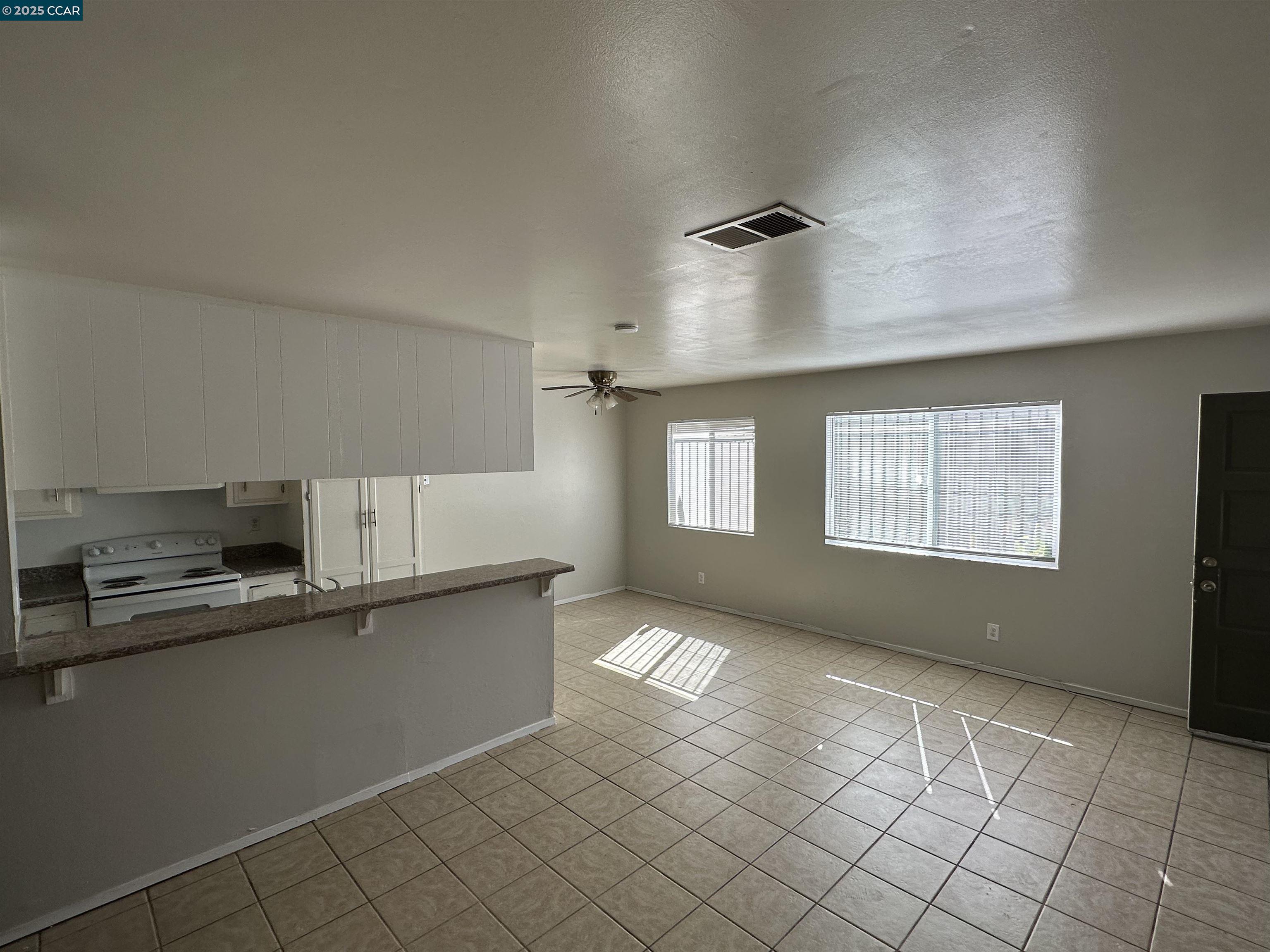 Photo #3: 41098388 Listing 