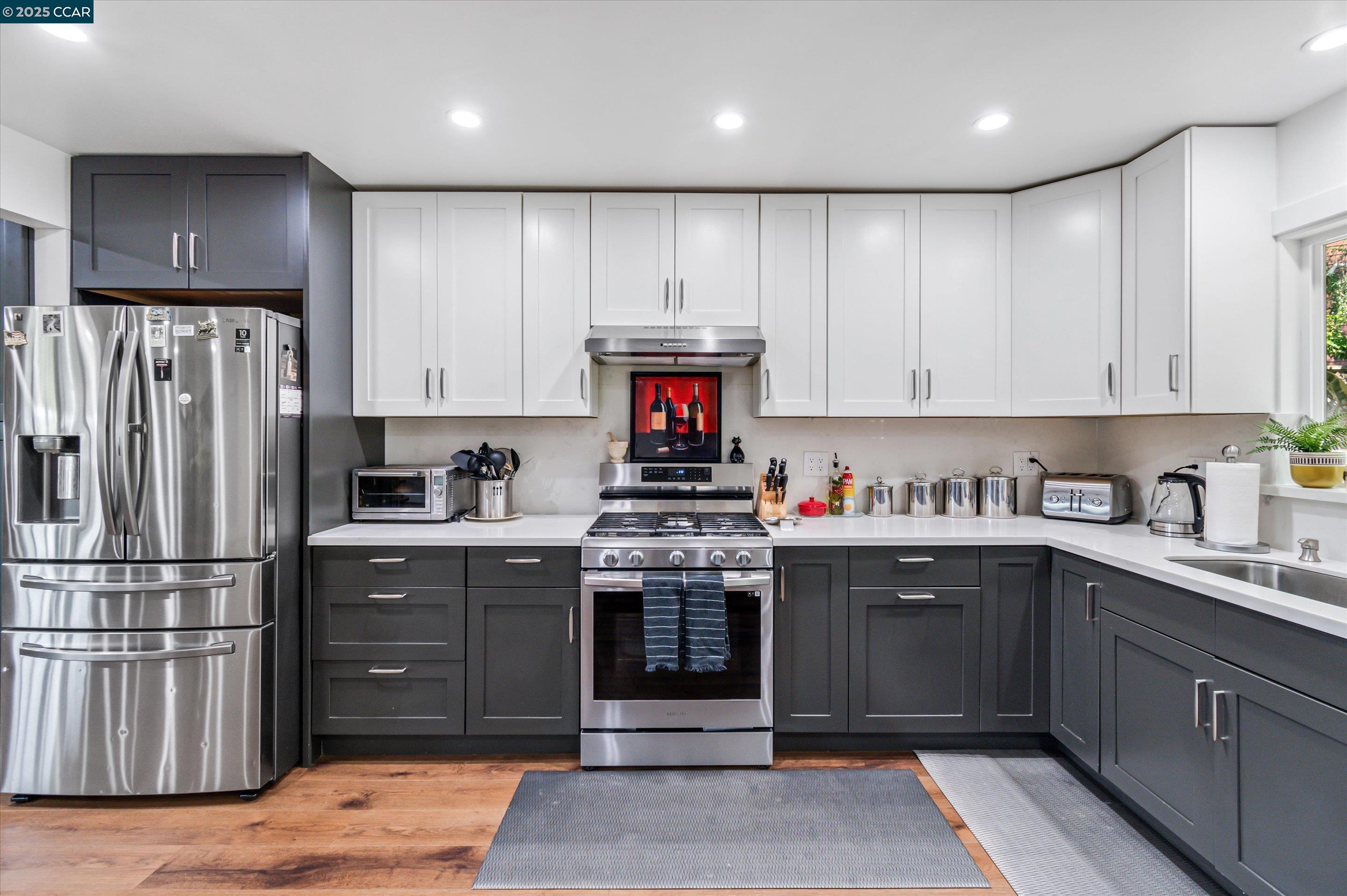 Detail Gallery Image 11 of 22 For 8037 Santa Barbara Dr, Rohnert Park,  CA 94928 - 3 Beds | 2 Baths