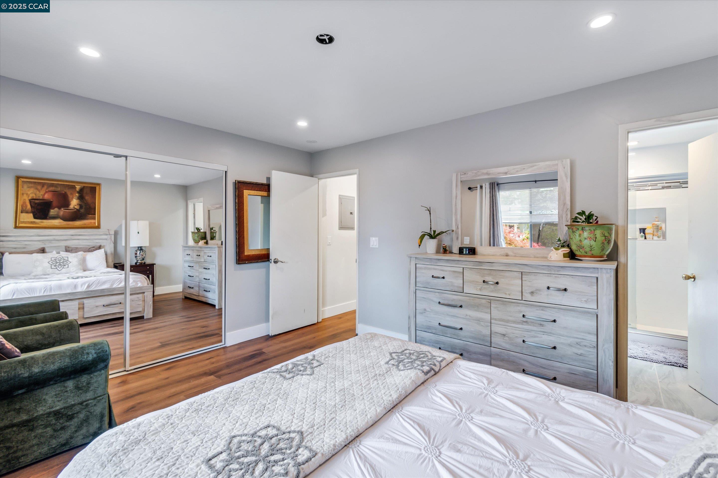 Detail Gallery Image 14 of 22 For 8037 Santa Barbara Dr, Rohnert Park,  CA 94928 - 3 Beds | 2 Baths