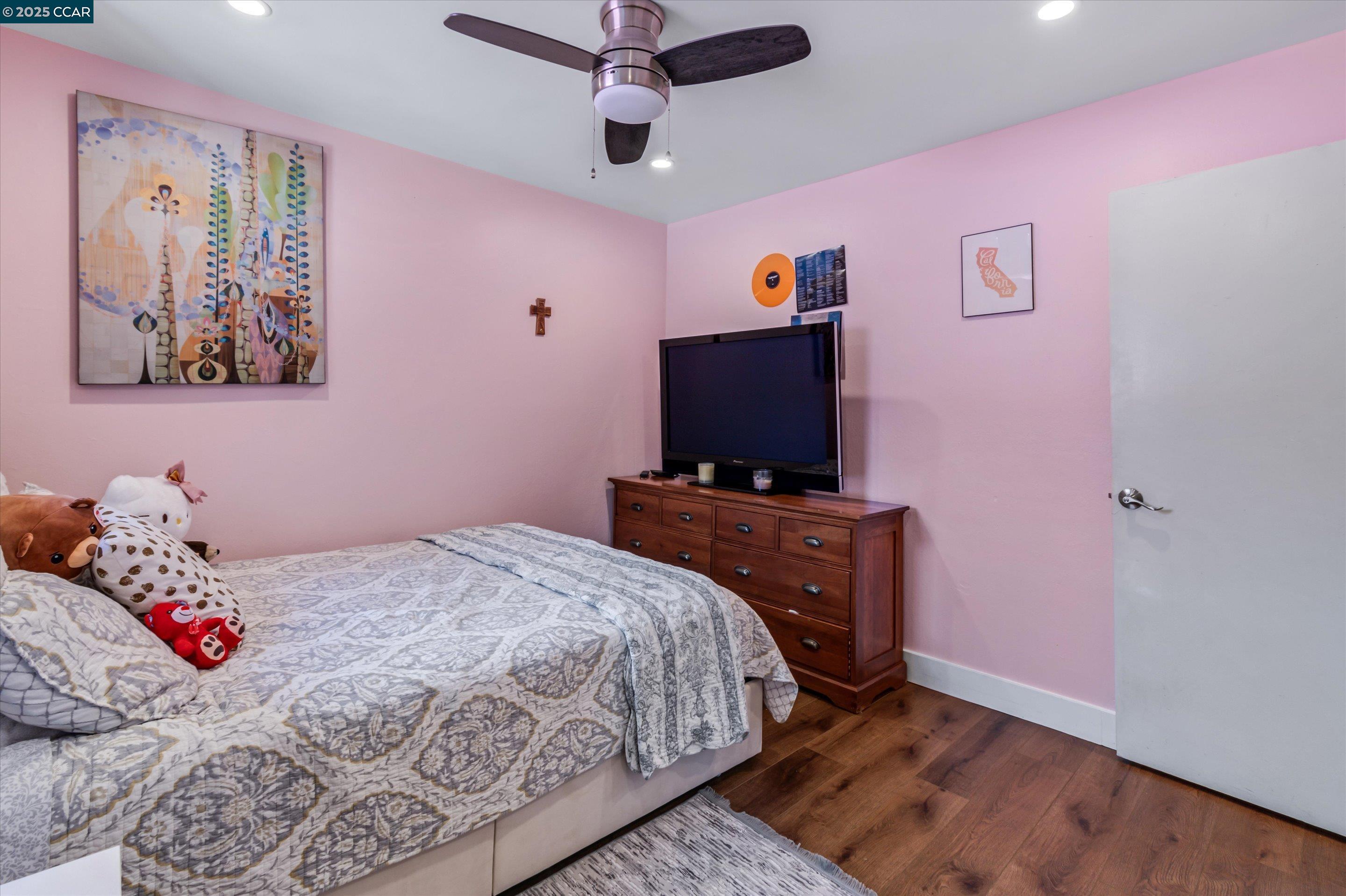 Detail Gallery Image 17 of 22 For 8037 Santa Barbara Dr, Rohnert Park,  CA 94928 - 3 Beds | 2 Baths
