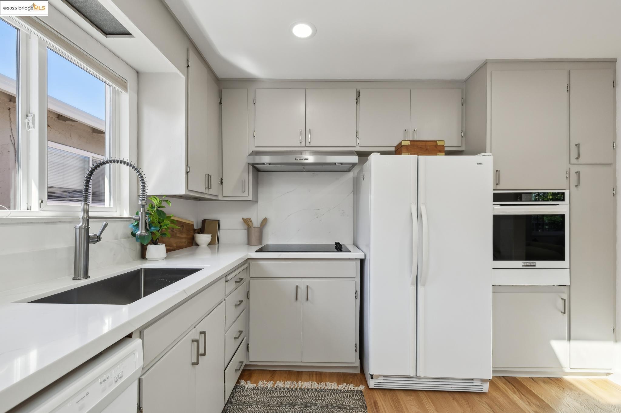 Detail Gallery Image 13 of 34 For 6251 Highland Ave, Richmond,  CA 94805 - 3 Beds | 2 Baths