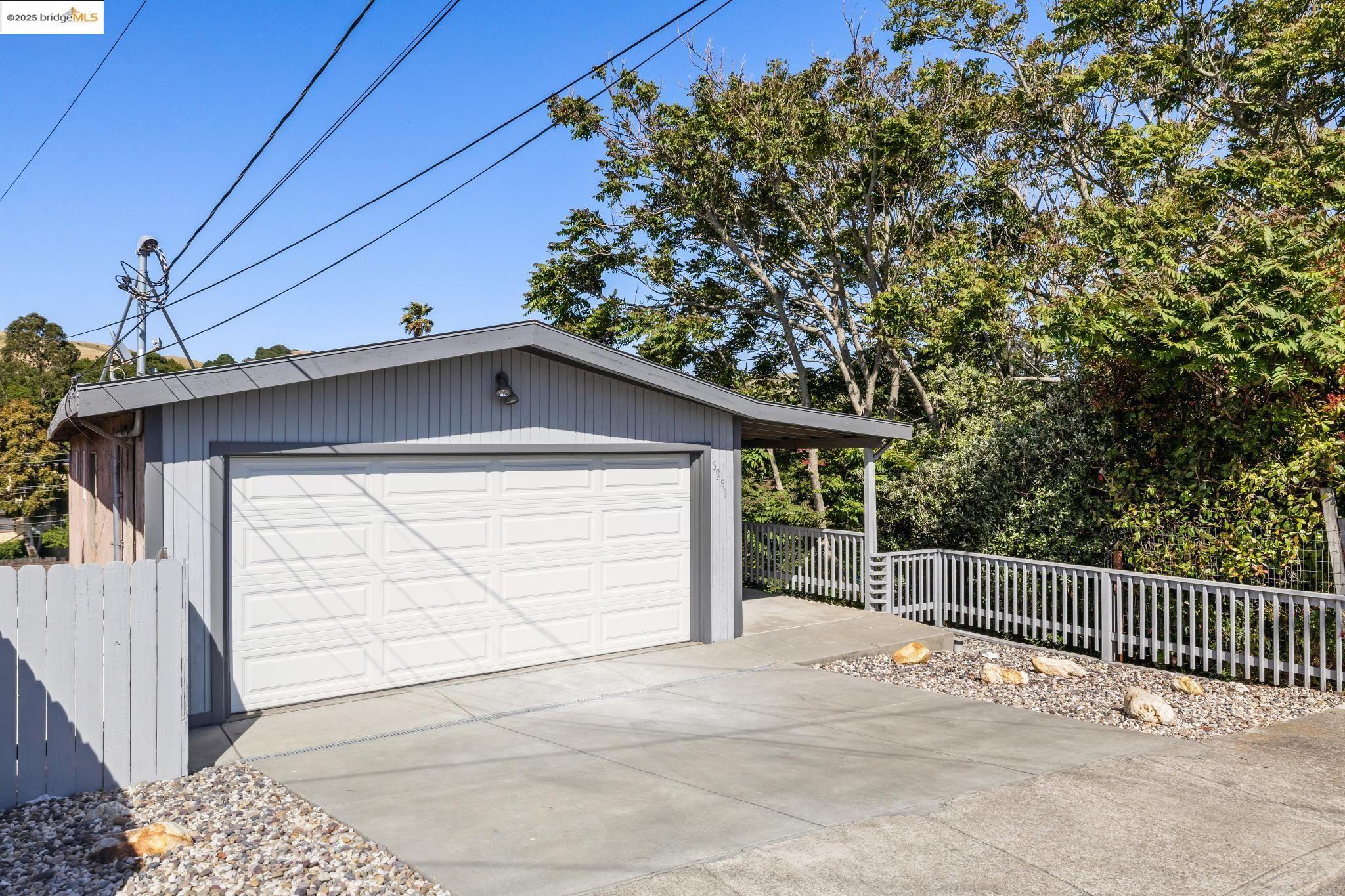 Detail Gallery Image 34 of 34 For 6251 Highland Ave, Richmond,  CA 94805 - 3 Beds | 2 Baths