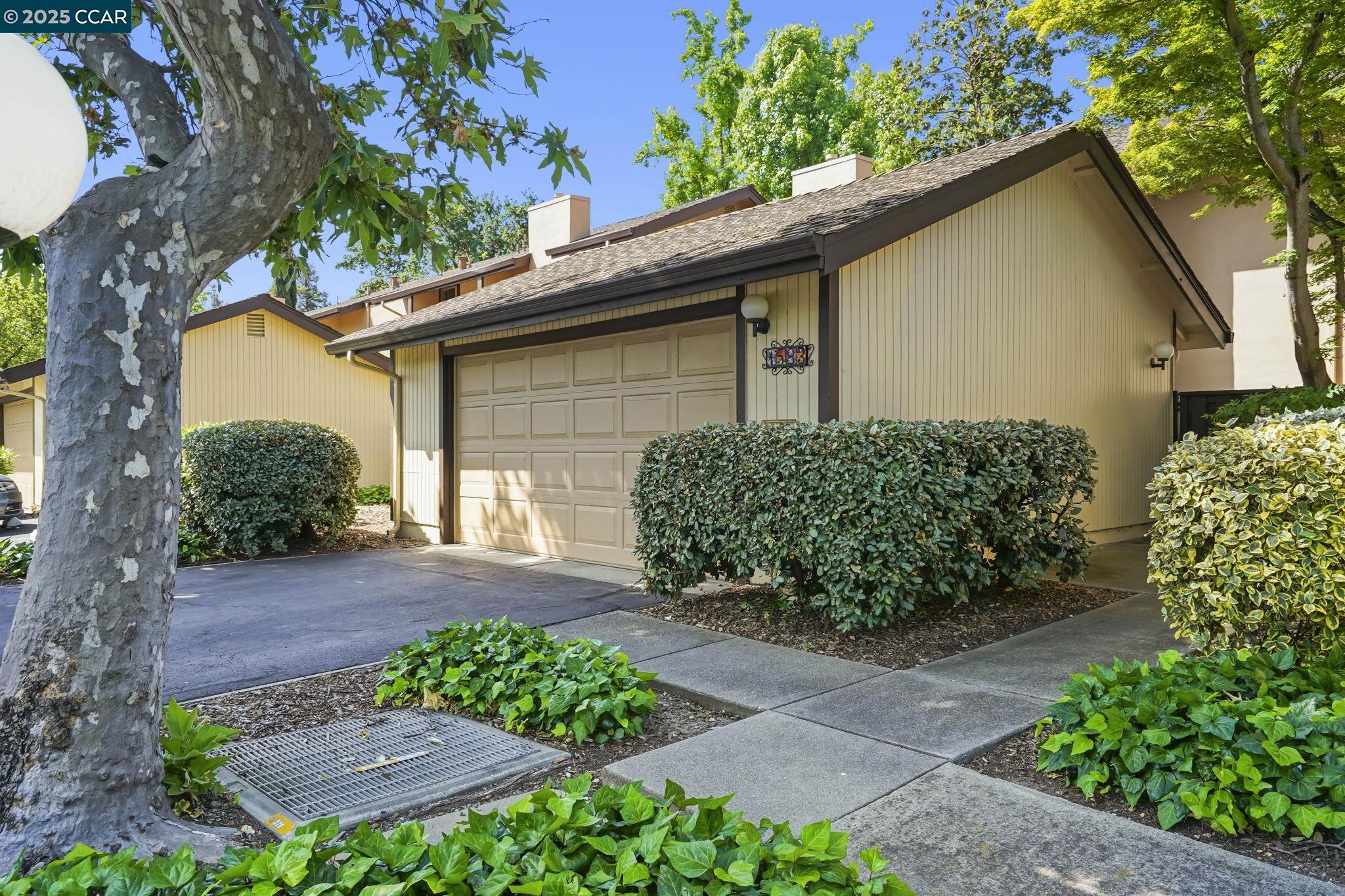 Photo #2: 41098395 Listing 
