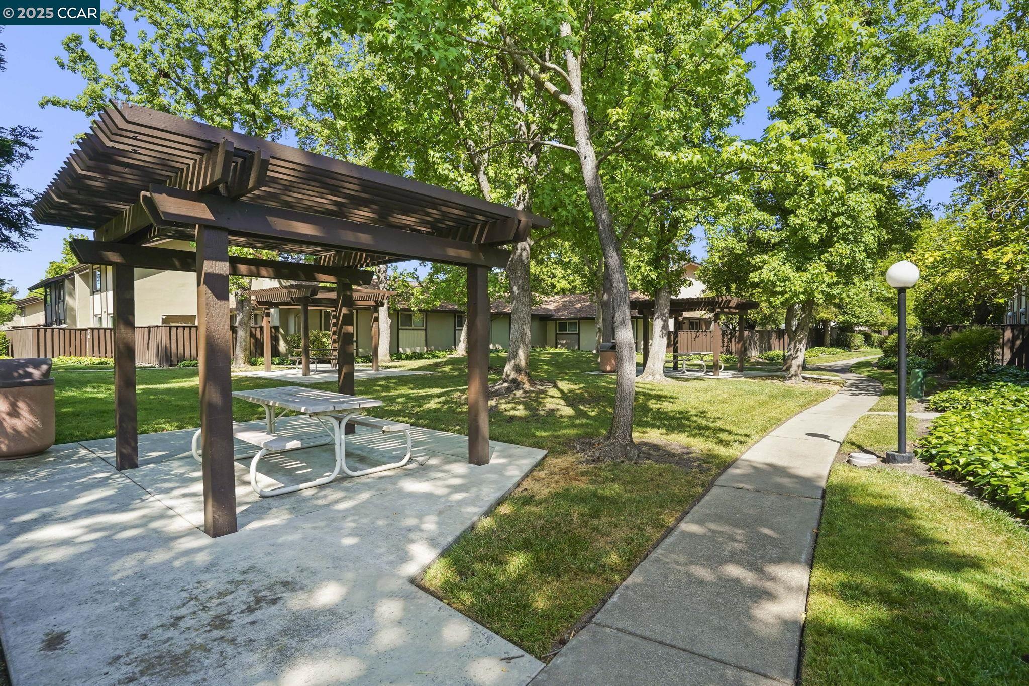 Photo #34: 41098395 Listing: Photo #34