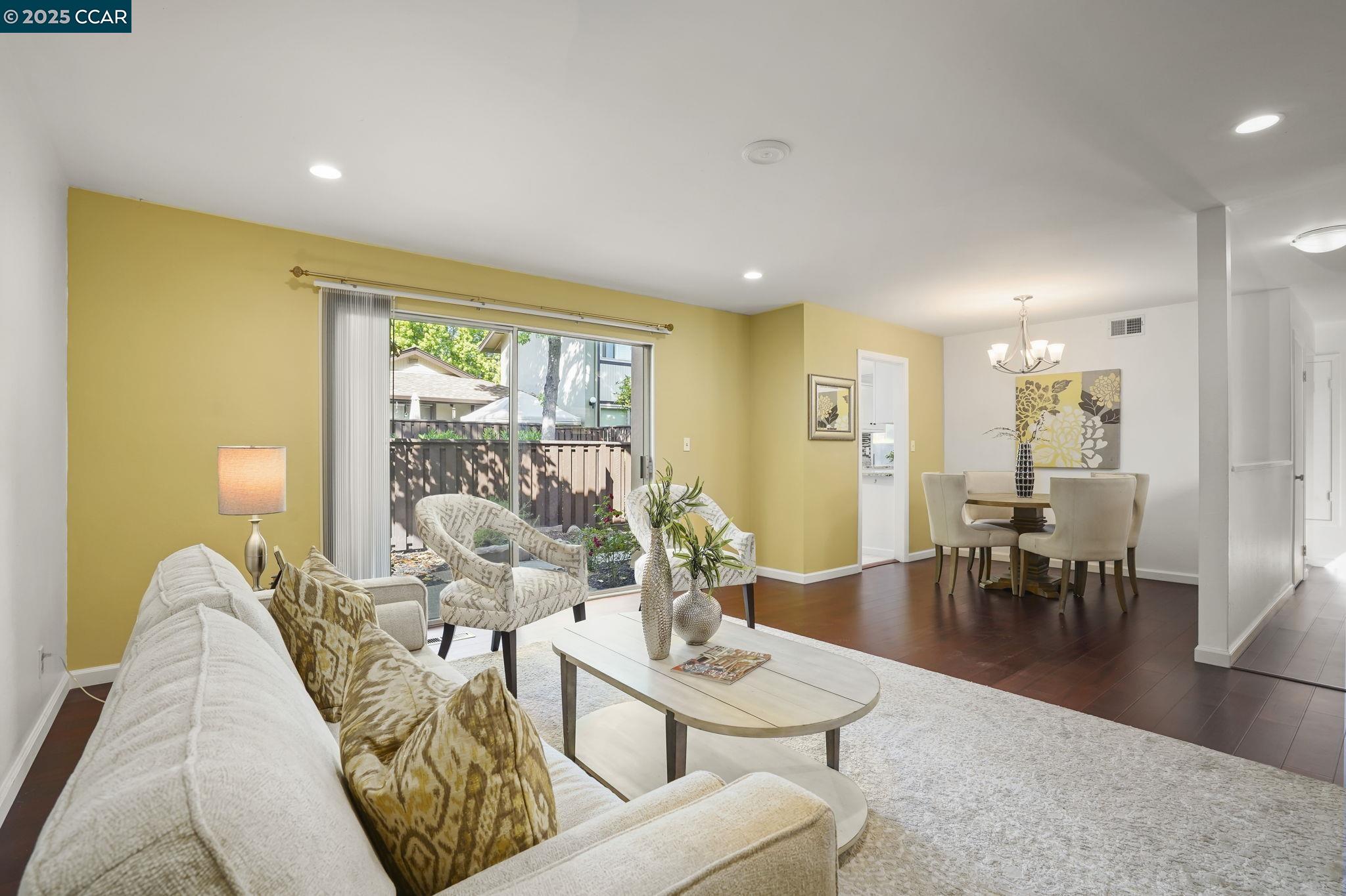 Photo #5: 41098395 Listing: Photo #5