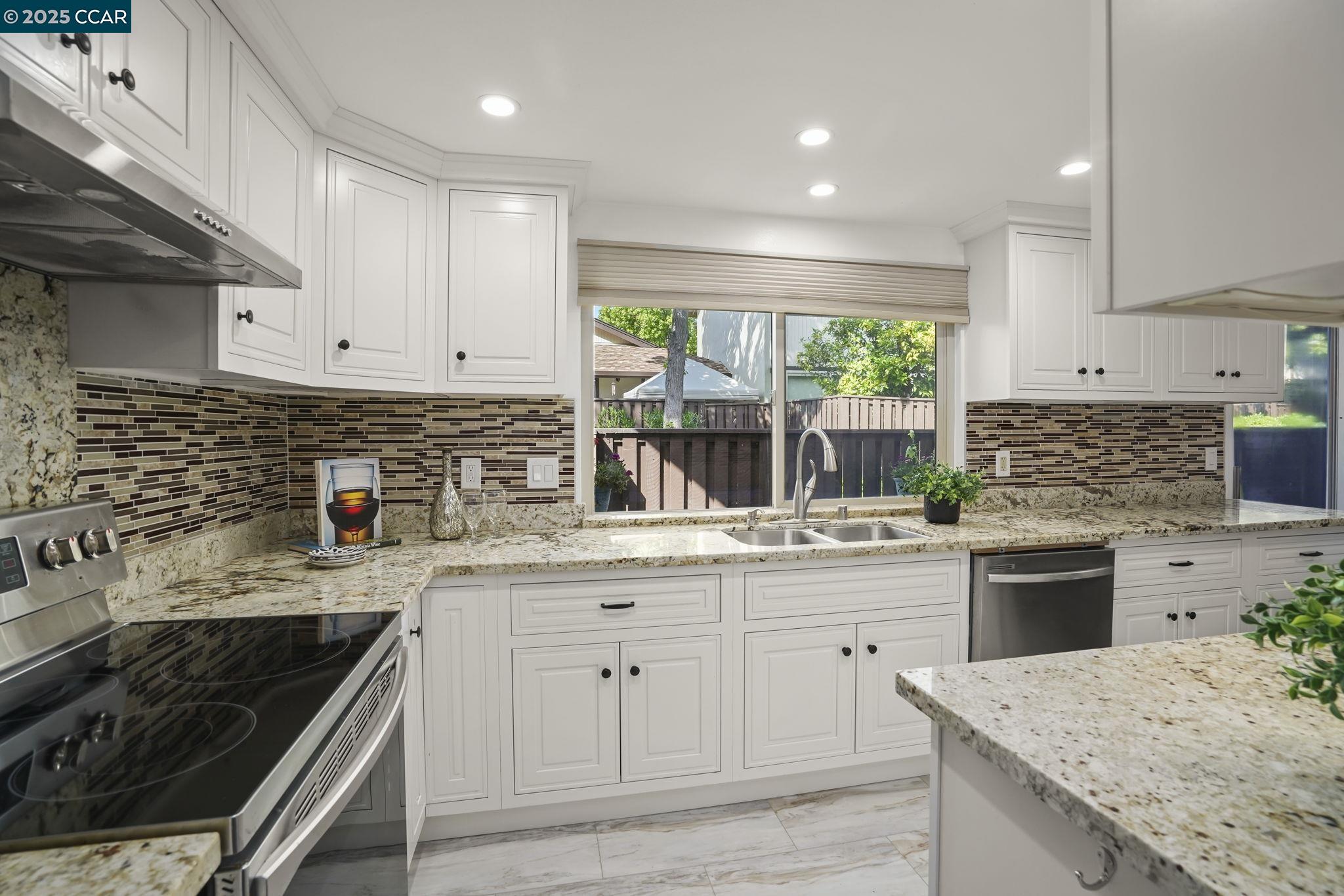 Photo #9: 41098395 Listing: Photo #9