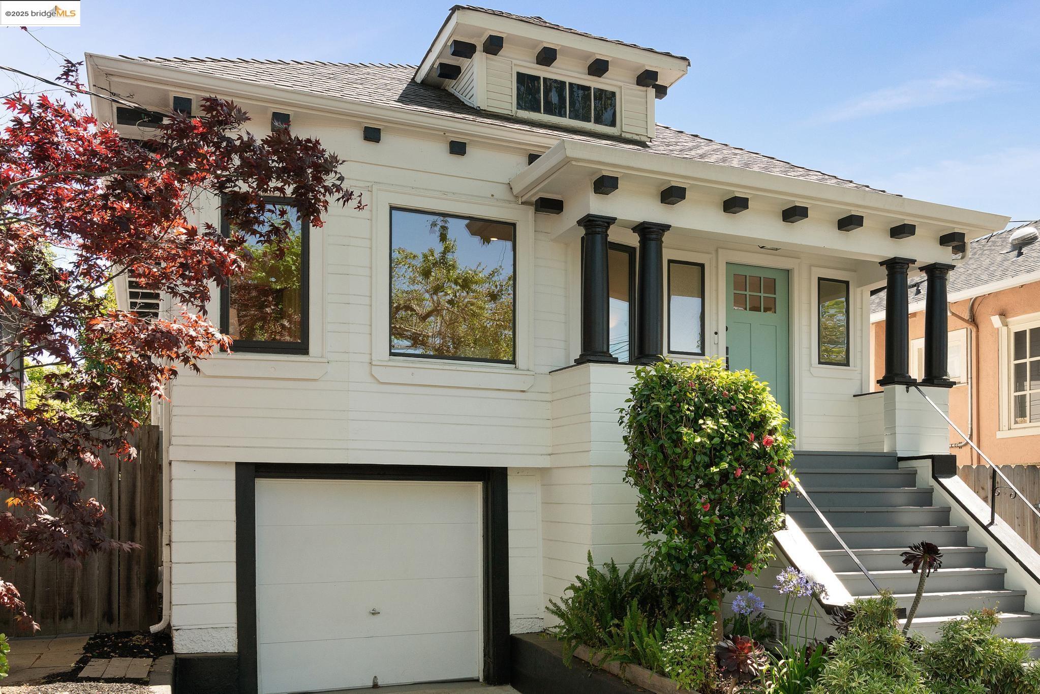 Detail Gallery Image 1 of 56 For 1412 Alcatraz Ave, Berkeley,  CA 94702 - 3 Beds | 2 Baths