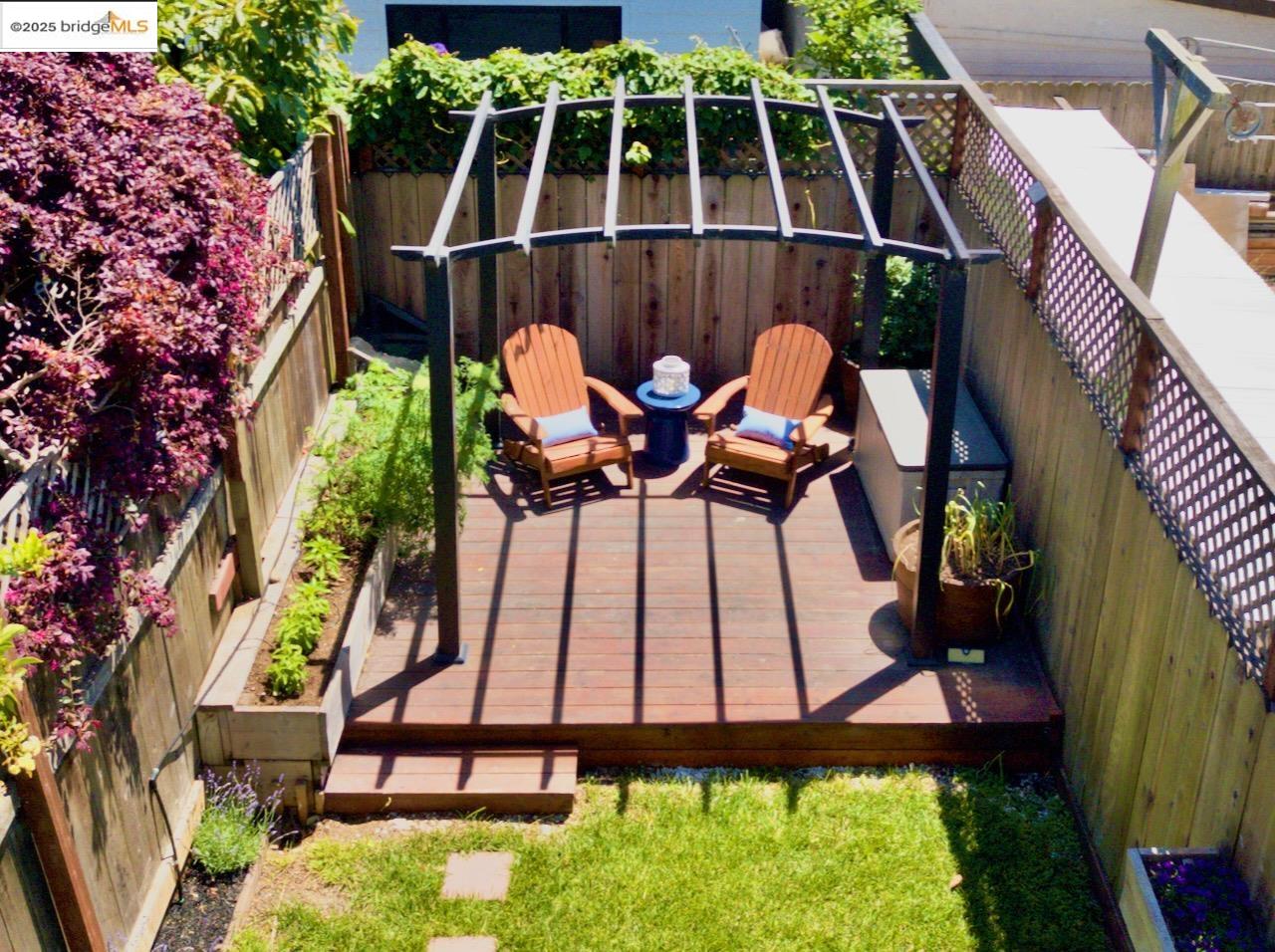 Detail Gallery Image 45 of 56 For 1412 Alcatraz Ave, Berkeley,  CA 94702 - 3 Beds | 2 Baths