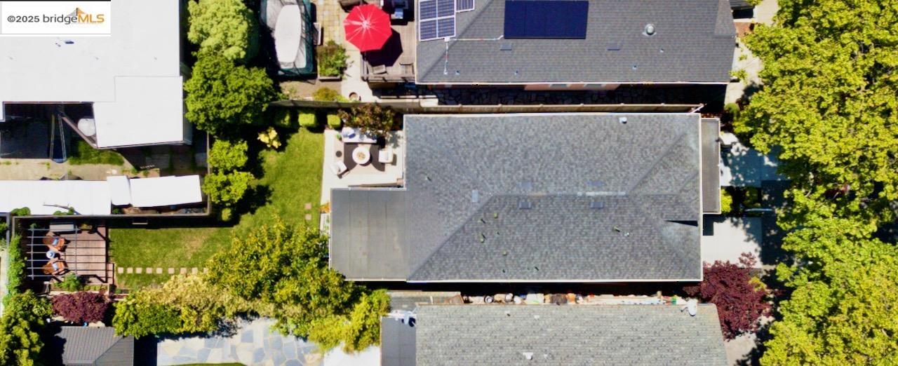 Detail Gallery Image 51 of 56 For 1412 Alcatraz Ave, Berkeley,  CA 94702 - 3 Beds | 2 Baths