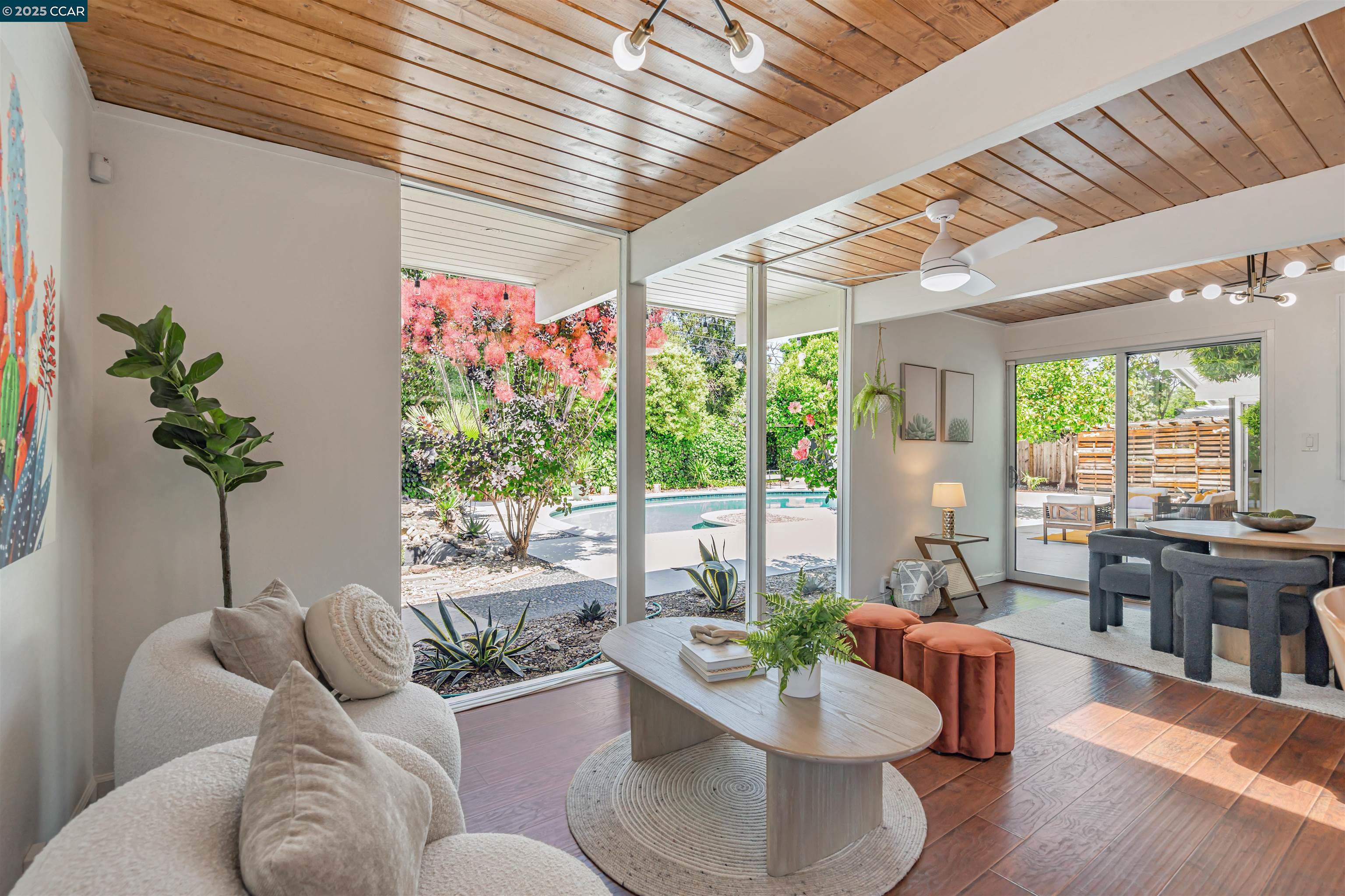 Detail Gallery Image 17 of 52 For 1243 Lancashire Dr, Concord,  CA 94518 - 4 Beds | 2 Baths