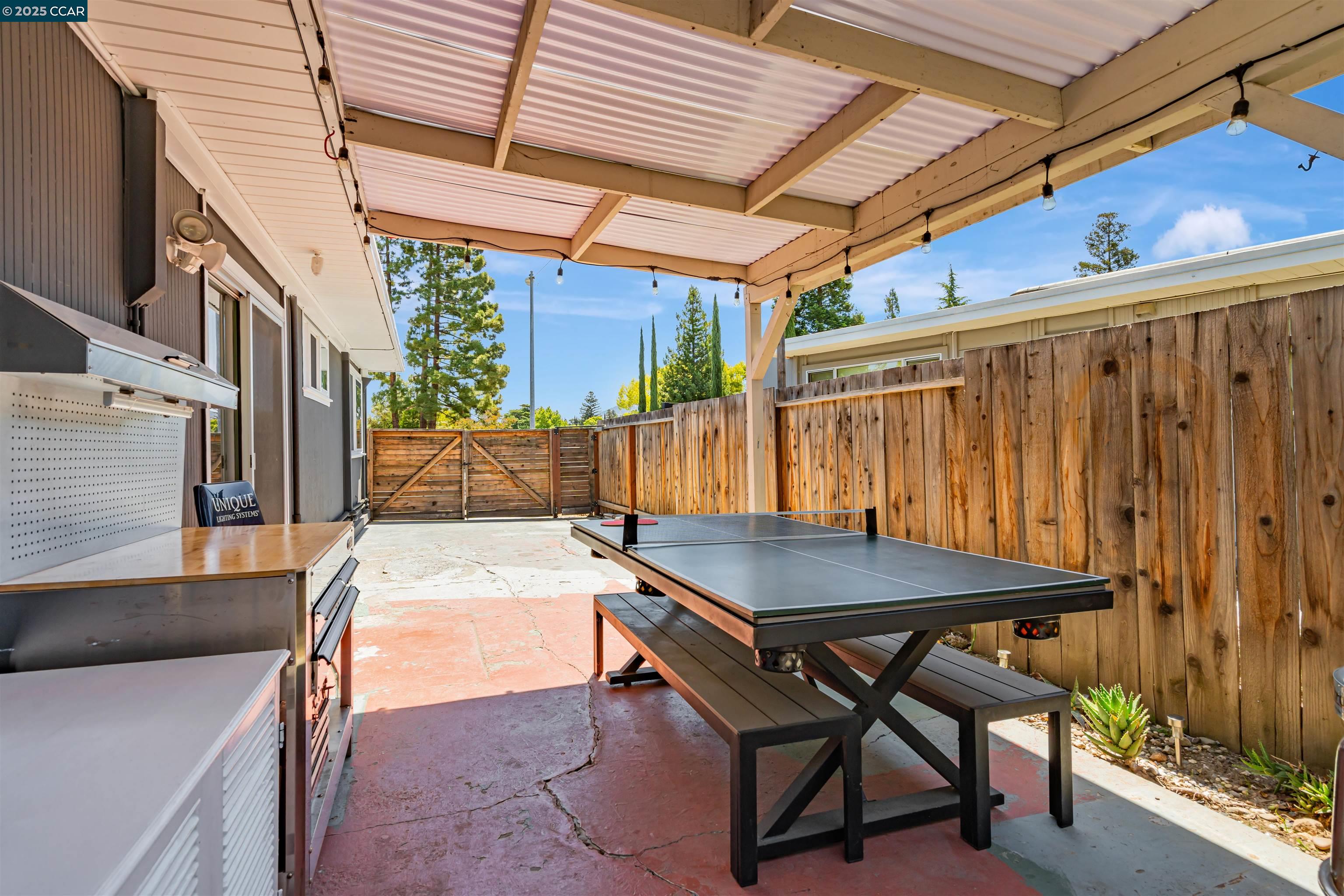 Detail Gallery Image 44 of 52 For 1243 Lancashire Dr, Concord,  CA 94518 - 4 Beds | 2 Baths
