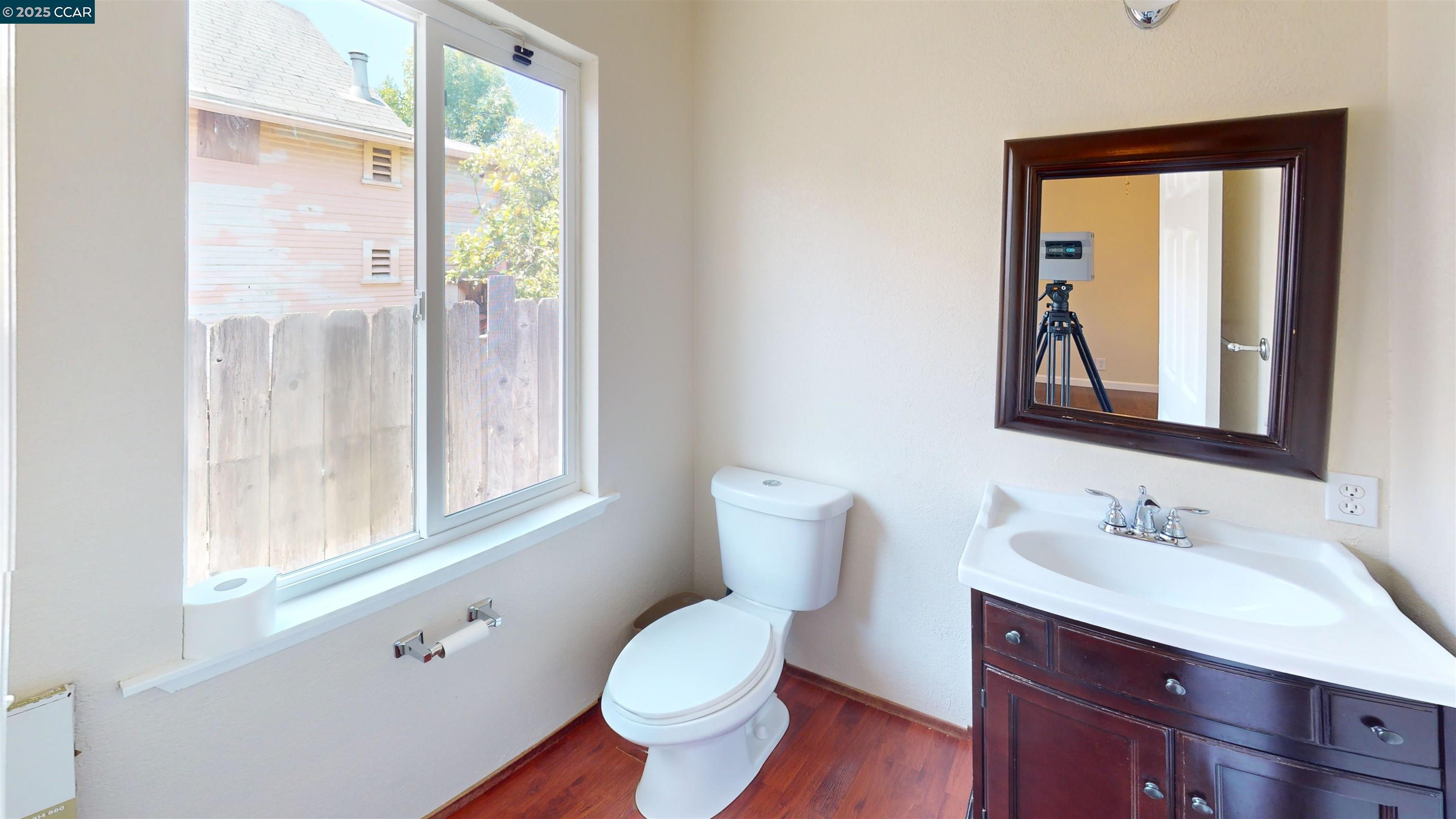 Detail Gallery Image 10 of 35 For 2029 Sutter Ave, San Pablo,  CA 94806 - 3 Beds | 1/2 Baths