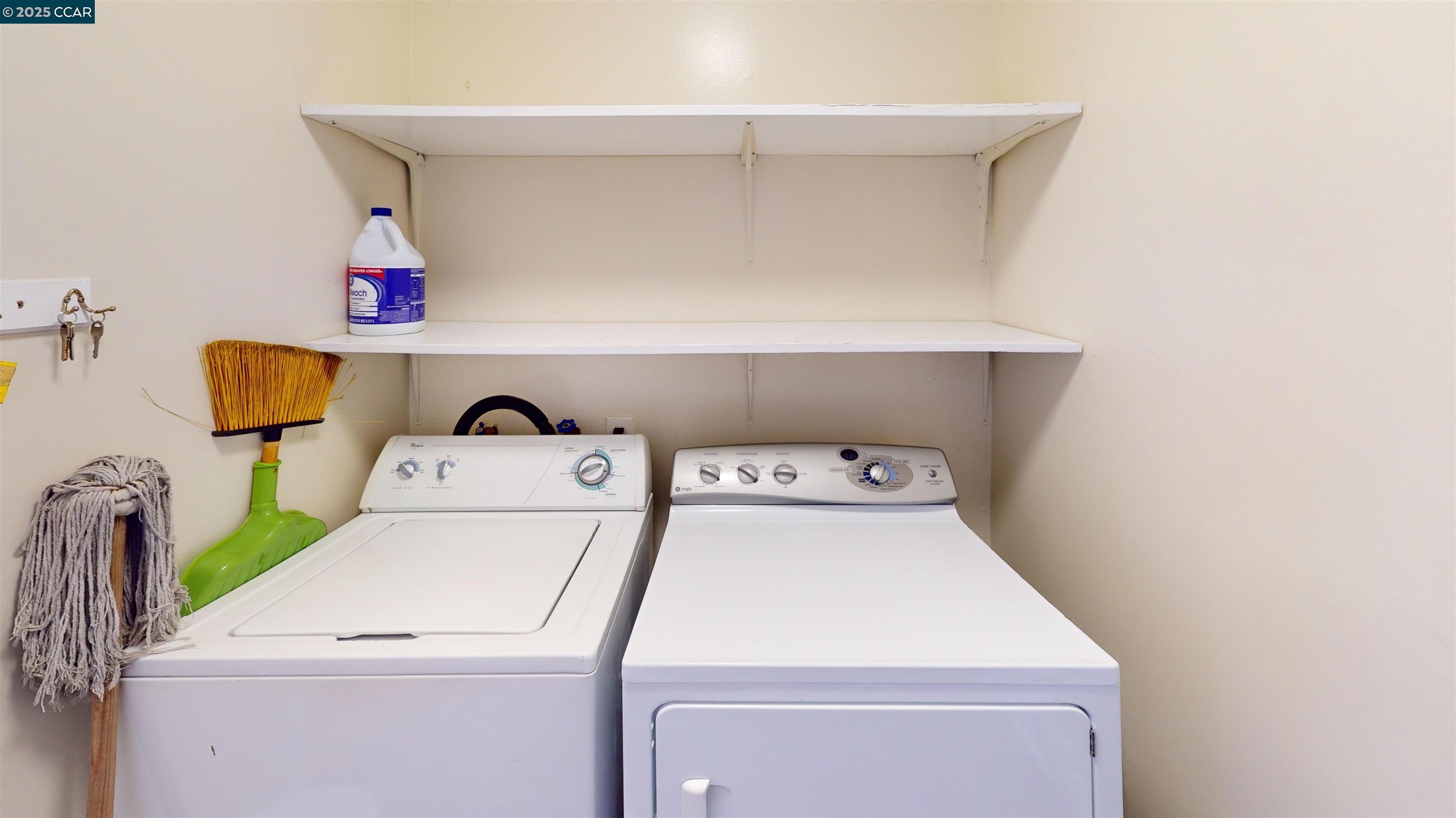 Detail Gallery Image 24 of 35 For 2029 Sutter Ave, San Pablo,  CA 94806 - 3 Beds | 1/2 Baths