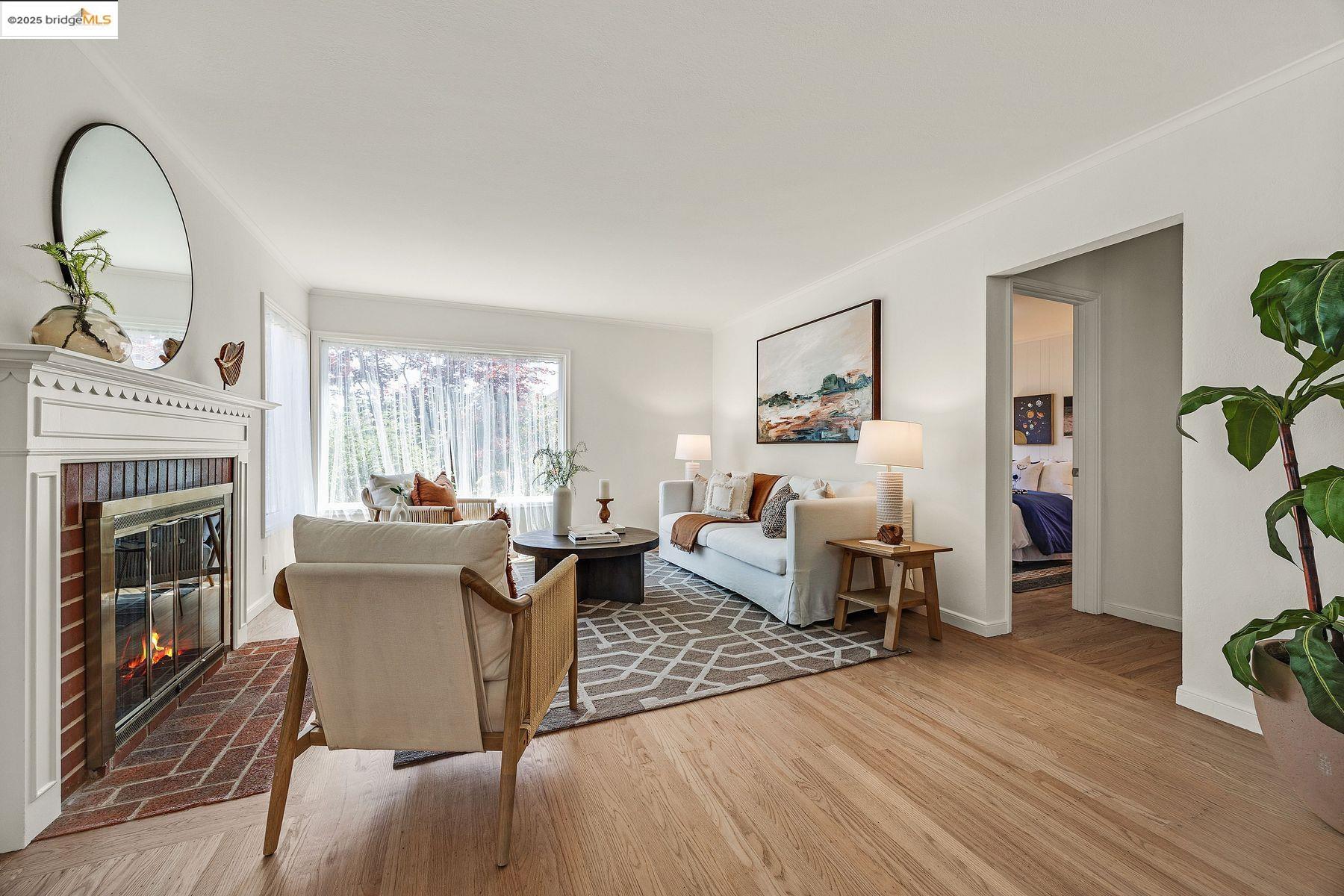 Detail Gallery Image 2 of 41 For 317 Victoria Street, El Cerrito,  CA 94530 - 4 Beds | 2 Baths