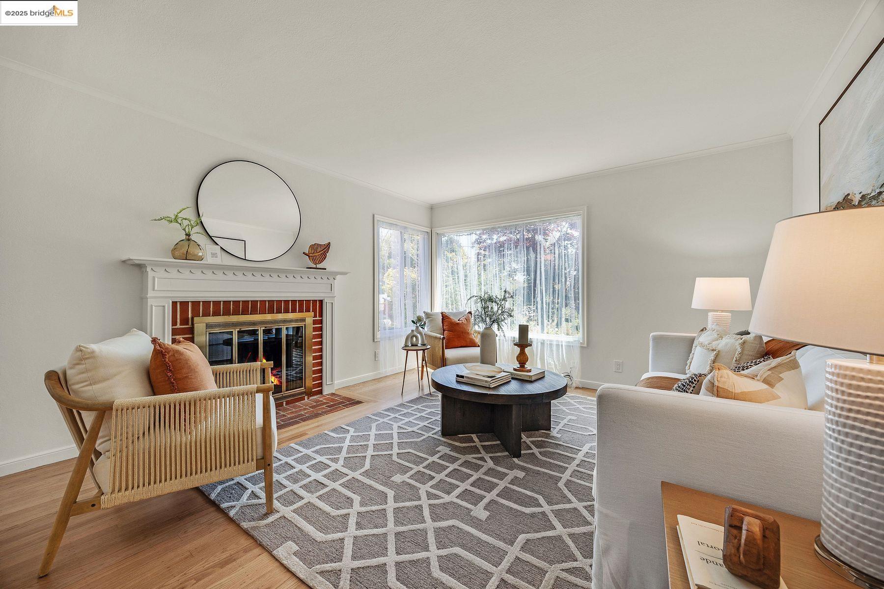 Detail Gallery Image 3 of 41 For 317 Victoria Street, El Cerrito,  CA 94530 - 4 Beds | 2 Baths