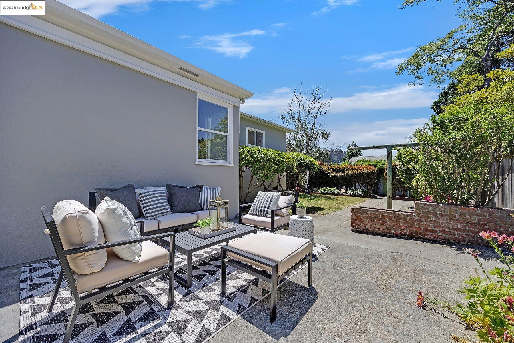 Detail Gallery Image 28 of 41 For 317 Victoria Street, El Cerrito,  CA 94530 - 4 Beds | 2 Baths