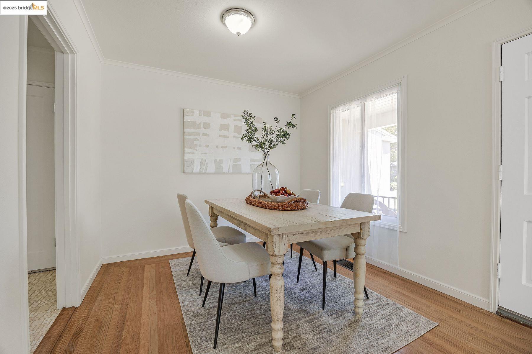 Detail Gallery Image 4 of 41 For 317 Victoria Street, El Cerrito,  CA 94530 - 4 Beds | 2 Baths