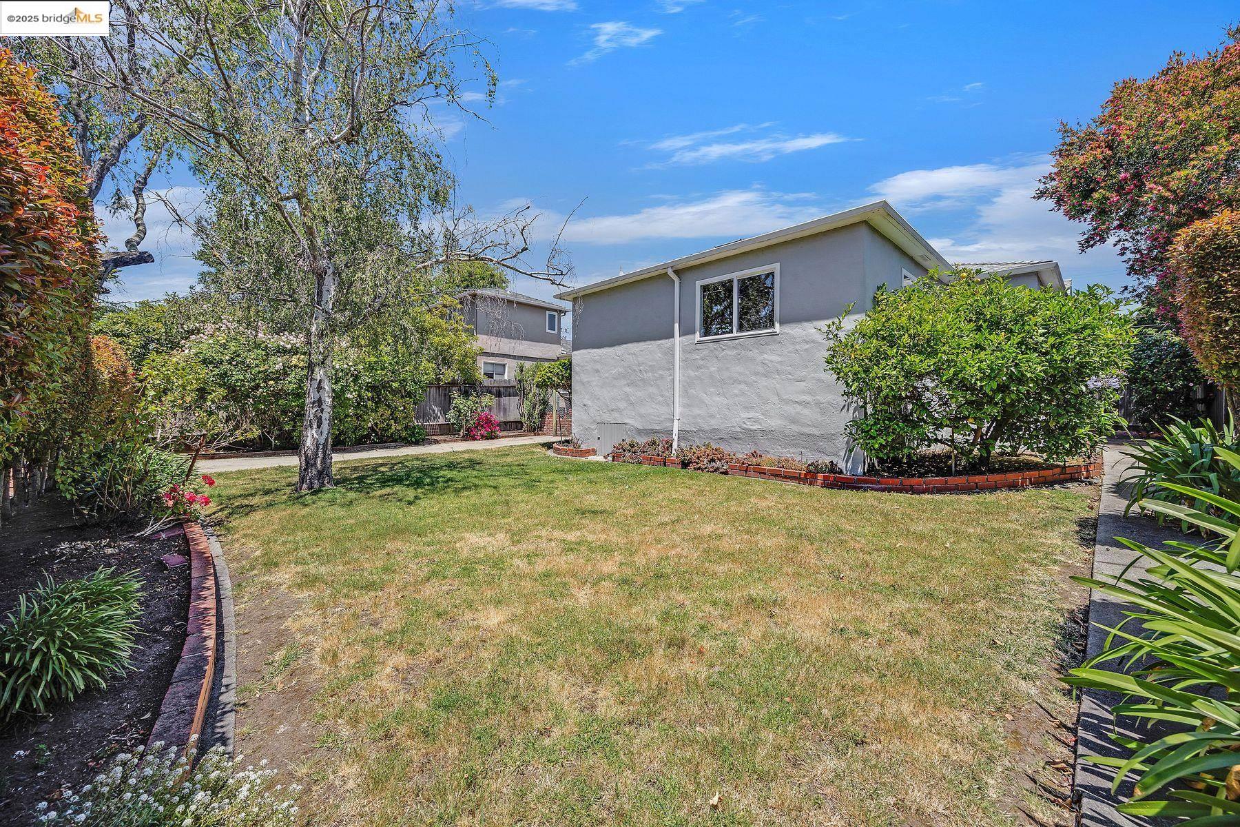 Detail Gallery Image 33 of 41 For 317 Victoria Street, El Cerrito,  CA 94530 - 4 Beds | 2 Baths