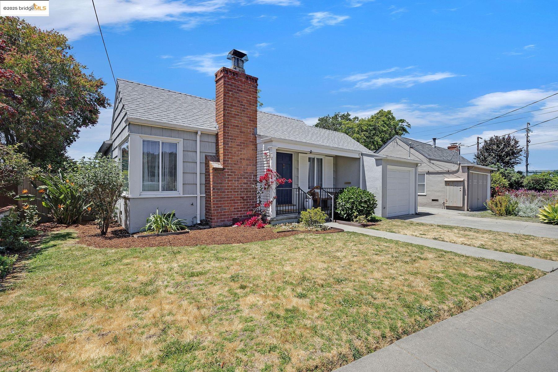 Detail Gallery Image 39 of 41 For 317 Victoria Street, El Cerrito,  CA 94530 - 4 Beds | 2 Baths