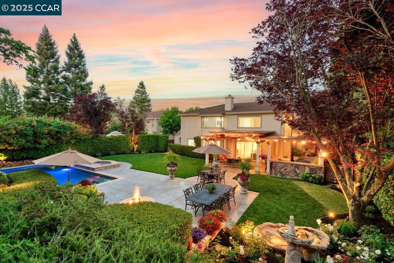 Detail Gallery Image 1 of 60 For 5220 Portillo Valley, San Ramon,  CA 94583 - 4 Beds | 3 Baths