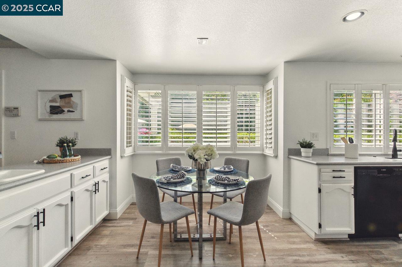 Detail Gallery Image 32 of 60 For 5220 Portillo Valley, San Ramon,  CA 94583 - 4 Beds | 3 Baths