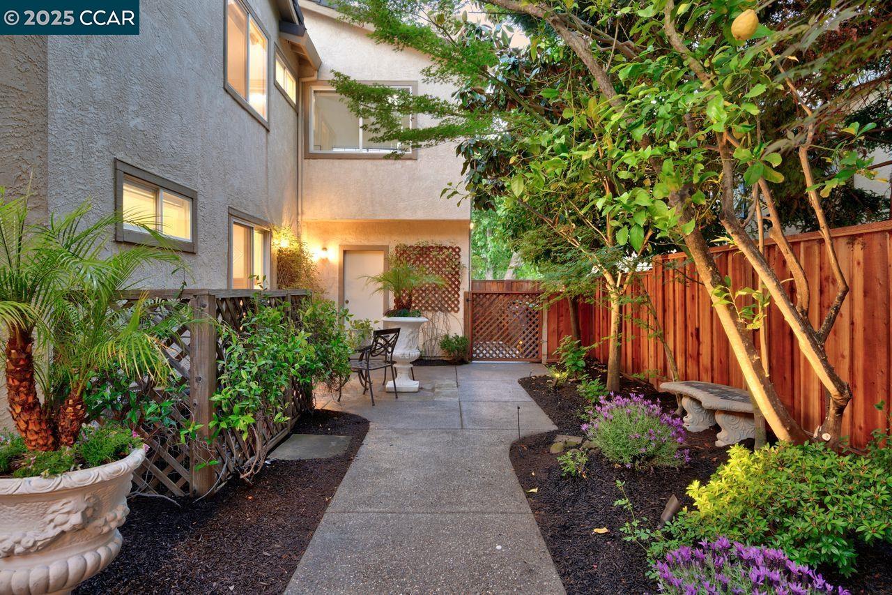 Detail Gallery Image 55 of 60 For 5220 Portillo Valley, San Ramon,  CA 94583 - 4 Beds | 3 Baths