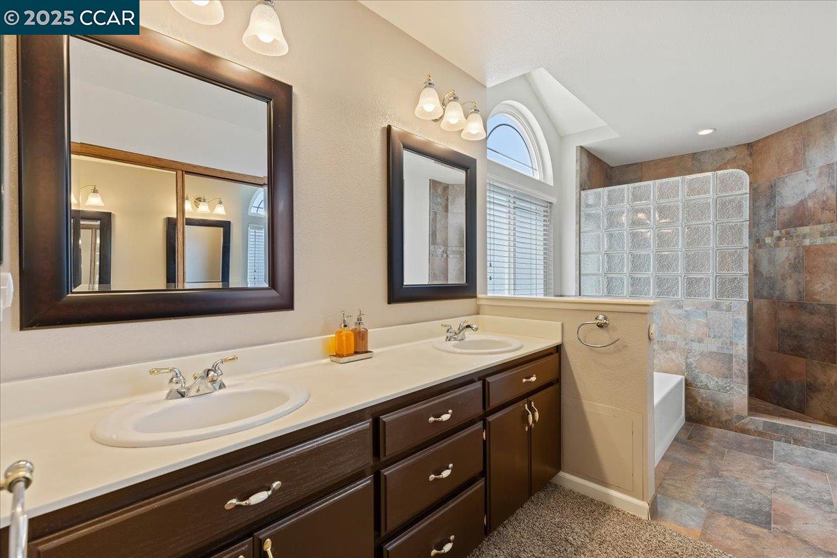 Detail Gallery Image 24 of 58 For 3852 Rockford Dr, Antioch,  CA 94509 - 4 Beds | 2/1 Baths
