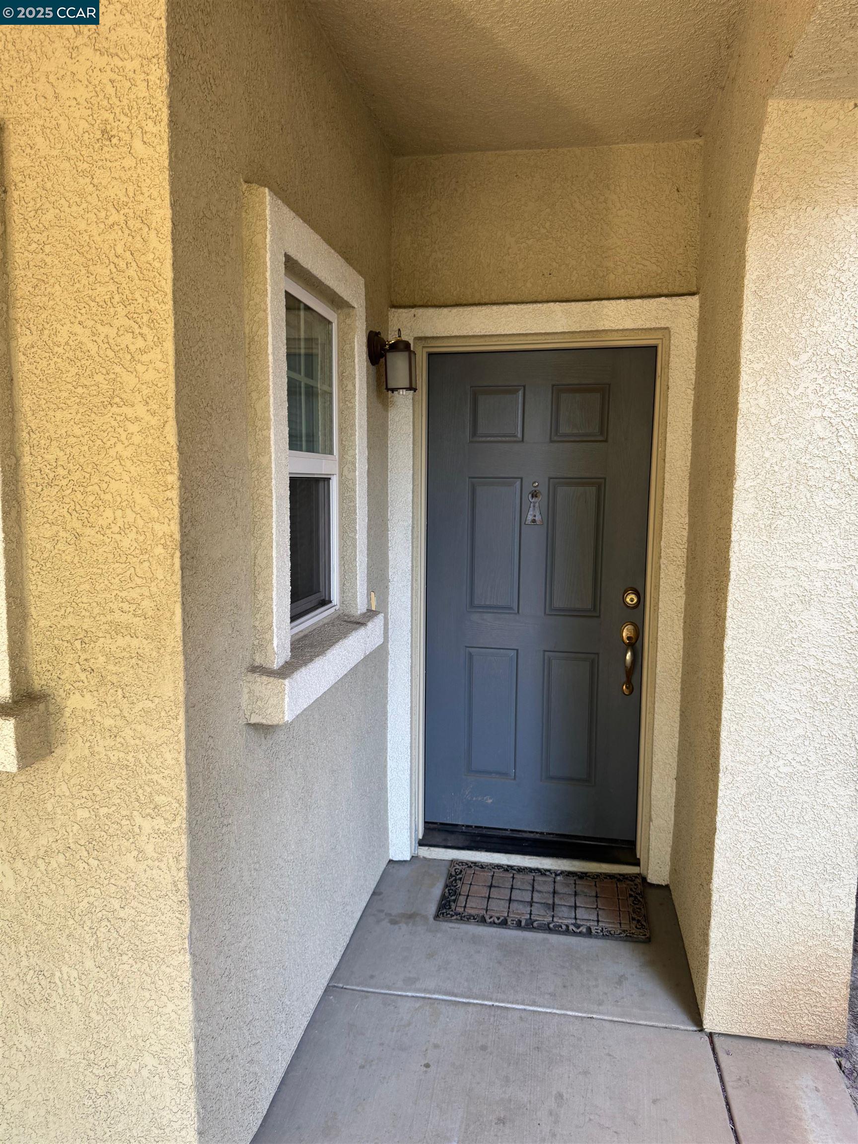 Detail Gallery Image 13 of 22 For 1646 Old Bridge Way, Stockton,  CA 95204 - 3 Beds | 2/1 Baths