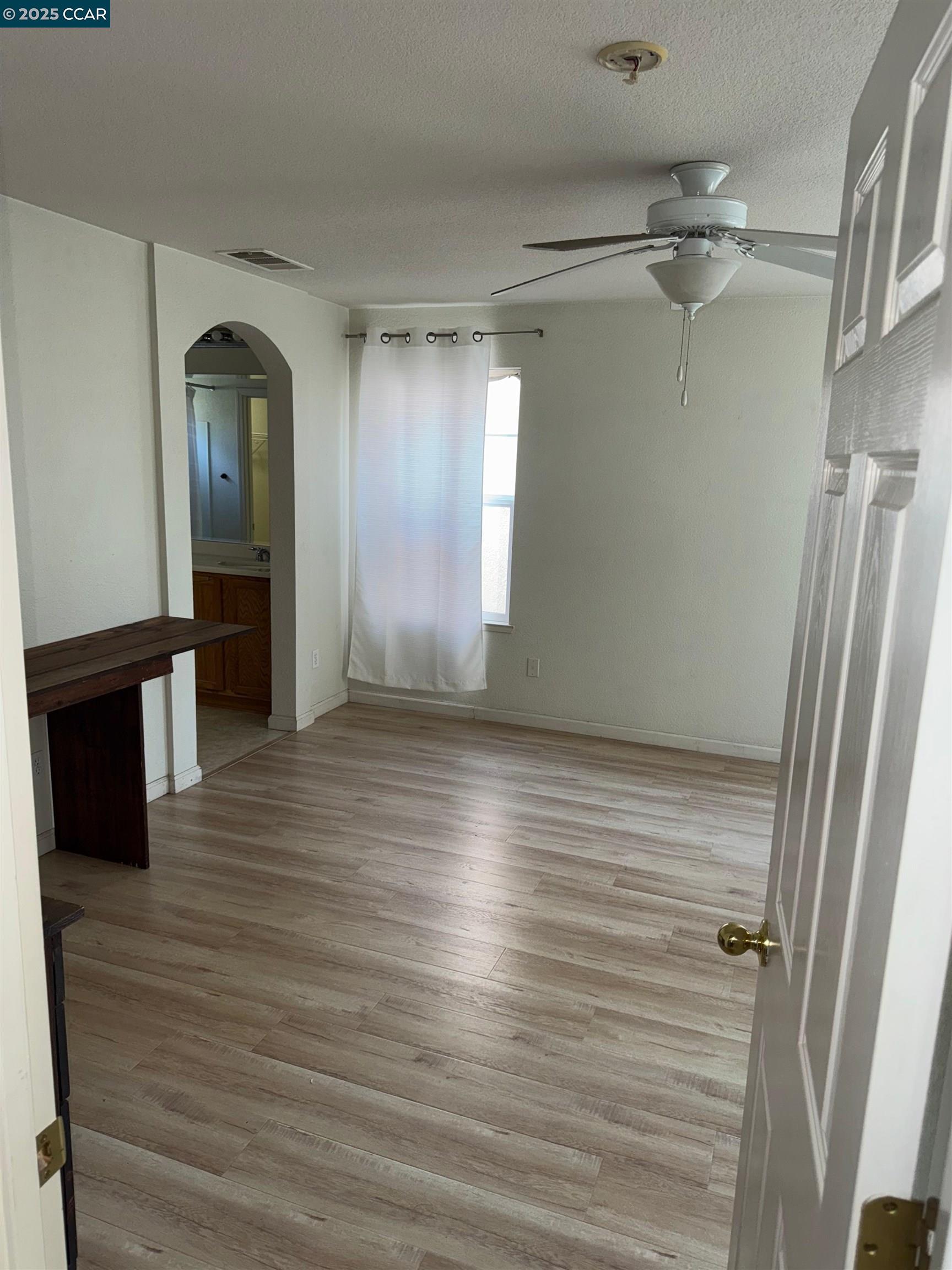 Detail Gallery Image 17 of 22 For 1646 Old Bridge Way, Stockton,  CA 95204 - 3 Beds | 2/1 Baths