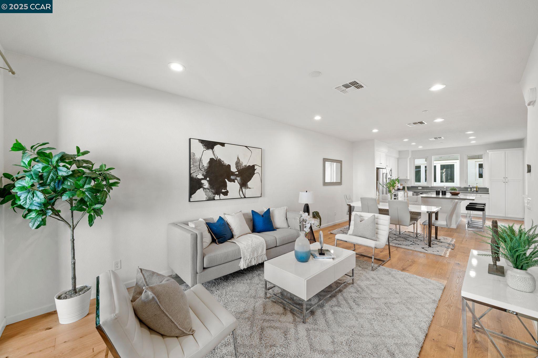 Photo #3: 41098405 Listing 